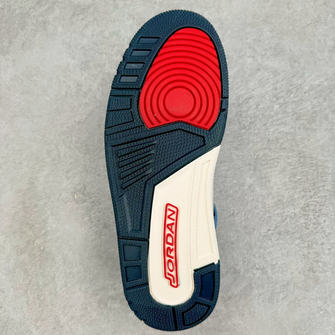 图片[9]-Jordan Spizike Low AJ复古低帮篮球鞋 这款鞋子著名导演斯派克李的Jordan Spizike专属 预计于明年夏季推出全新低帮版本 将包括三款配色 经典爆裂纹非常复古 两款配色分别以大学红和黑曜石蓝进行区分 鞋身设计中依旧带有大象爆裂纹、鞋侧束带、塑胶网布等经典元素 之后 在鞋舌、内衬以及鞋底等位置缀以大学红和黑曜石蓝搭配 带来全新造型 尺码：36 36.5 37.5 38 38.5 39 40 40.5 41 42 42.5 43 44 44.5 45 46 47.5-选品中心