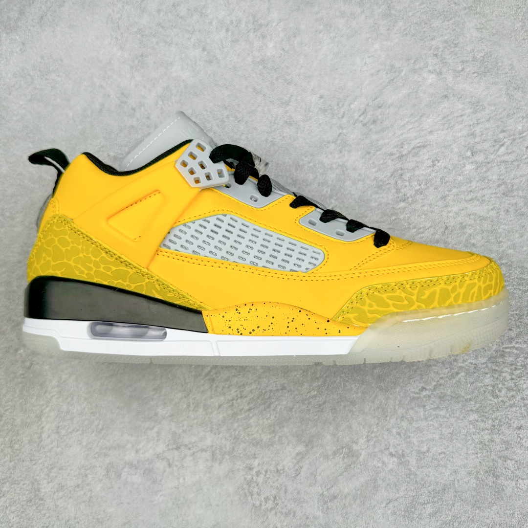 Jordan Spizike Low AJ复古低帮篮球鞋 这款鞋子著名导演斯派克李的Jordan Spizike专属 预计于明年夏季推出全新低帮版本 将包括三款配色 经典爆裂纹非常复古 两款配色分别以大学红和黑曜石蓝进行区分 鞋身设计中依旧带有大象爆裂纹、鞋侧束带、塑胶网布等经典元素 之后 在鞋舌、内衬以及鞋底等位置缀以大学红和黑曜石蓝搭配 带来全新造型 尺码：36 36.5 37.5 38 38.5 39 40 40.5 41 42 42.5 43 44 44.5 45 46 47.5-选品中心