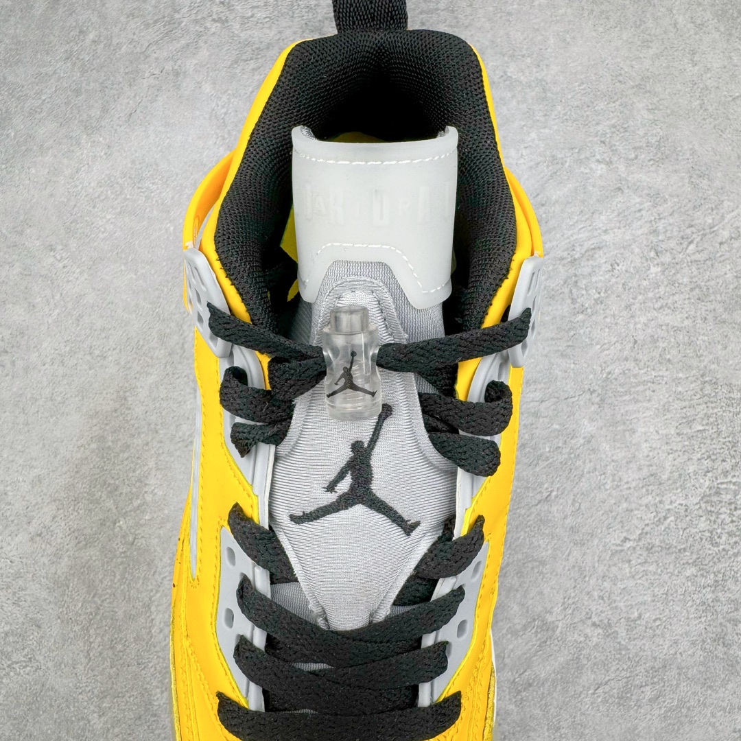 图片[5]-Jordan Spizike Low AJ复古低帮篮球鞋 这款鞋子著名导演斯派克李的Jordan Spizike专属 预计于明年夏季推出全新低帮版本 将包括三款配色 经典爆裂纹非常复古 两款配色分别以大学红和黑曜石蓝进行区分 鞋身设计中依旧带有大象爆裂纹、鞋侧束带、塑胶网布等经典元素 之后 在鞋舌、内衬以及鞋底等位置缀以大学红和黑曜石蓝搭配 带来全新造型 尺码：36 36.5 37.5 38 38.5 39 40 40.5 41 42 42.5 43 44 44.5 45 46 47.5-选品中心