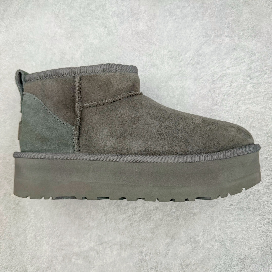 ＃GX UGG 5092 经典秋冬羊皮毛一体雪地靴 全鞋采用ZP同厂 隆丰A级澳洲进口羊皮毛一体 品牌代工厂生产线 完全遵循ZP工艺流程 代工厂原厂版师 秉承无原鞋不开发选择 注重每一处细节 市面最正版型 TREADLITE\\\