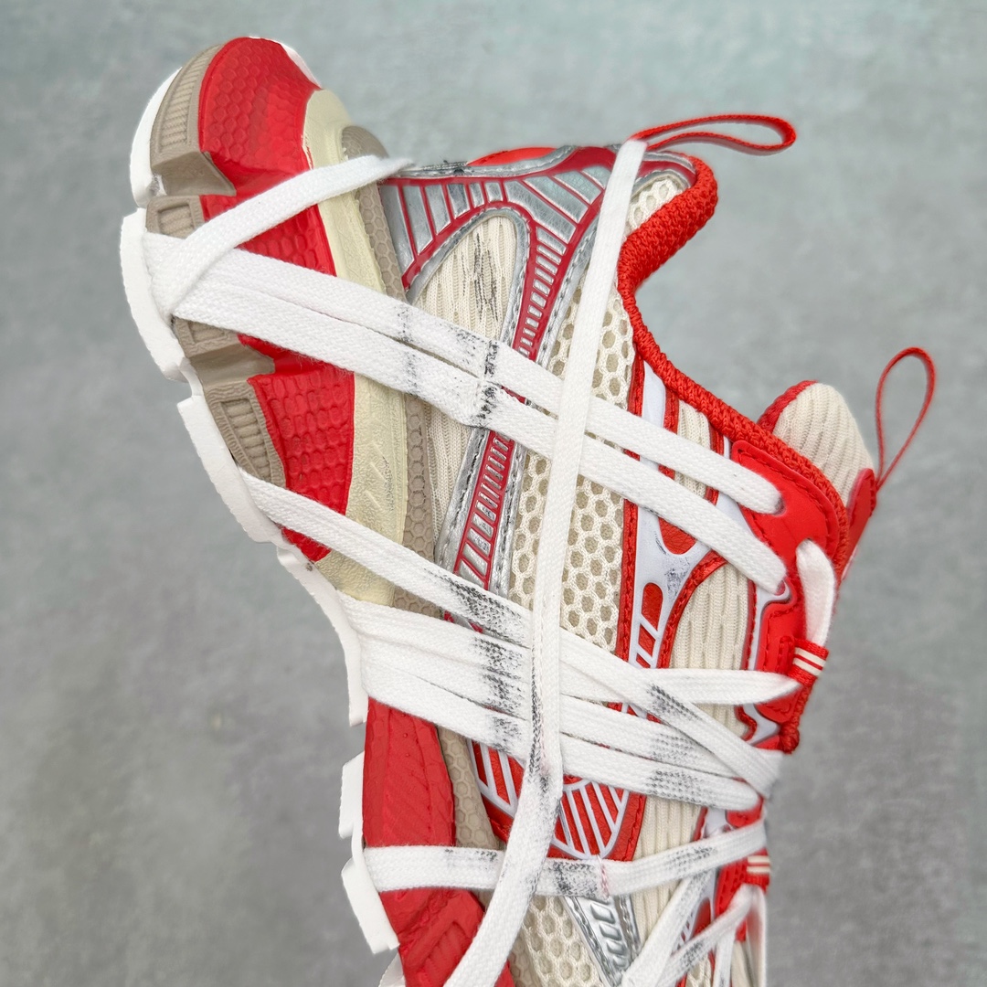 图片[6]-BALENCIAGA 3XL Sneakers 巴黎世家十代网布系带低帮走秀复古老爹鞋 配套套现全码福利开炸 长期补货价格一步到位 市场中端王者 欢迎对比 实力大厂成熟流水线出品 品控完美 免检产品 新配色陆续开发 全套原纸板楦头开发 完美版型 鞋头边缘和后帮徽标 鞋面和后跟凸印尺码 鞋舌 3XL 橡胶品牌标识和反光细节 鞋帮拉袢和鞋舌拉祥 配反光细节 备用鞋带在鞋履前侧 可在穿着前取下 便于不同造型搭配 注意运费超重 偏大一码 尺码：35 36 37 38 39 40 41 42 43 44 45 46-选品中心