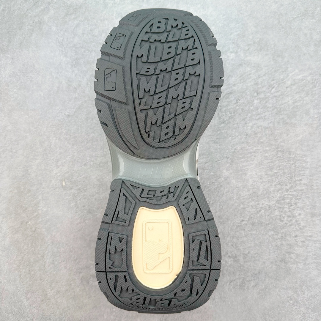图片[9]-＃纯原 MLB Chunky Runner 2024S 复古印花老爹鞋系列低帮轻量增高厚底百搭休闲运动慢跑鞋 Korea韩国联名NY美国榄球纽约洋基队限定 目前可过轻松秒过各类鉴定 能操作的私聊 韩国代购专供 左脚内置NFC感应 区别市面贴纸假芯片 MLB专用菱形双针中底布 重点细节中底布带注胶孔 原厂NFC感应吊牌 支持鉴定 一个两位数 原盒原标 全套原楦原纸板原厂数据开发 中韩文保养标贴 绿色防霉片 平台代购专供 独家一比一RB+MD组合大底 高频后跟小人Logo精准对位立体饱满 正确网布加超迁鞋面 转印中底走线紧密 转印Logo工艺表层防刮不掉色 尺码：35 36 36.5 37.5 38 38.5 39 40 40.5 41 42 42.5 43 44 44.5 45-选品中心