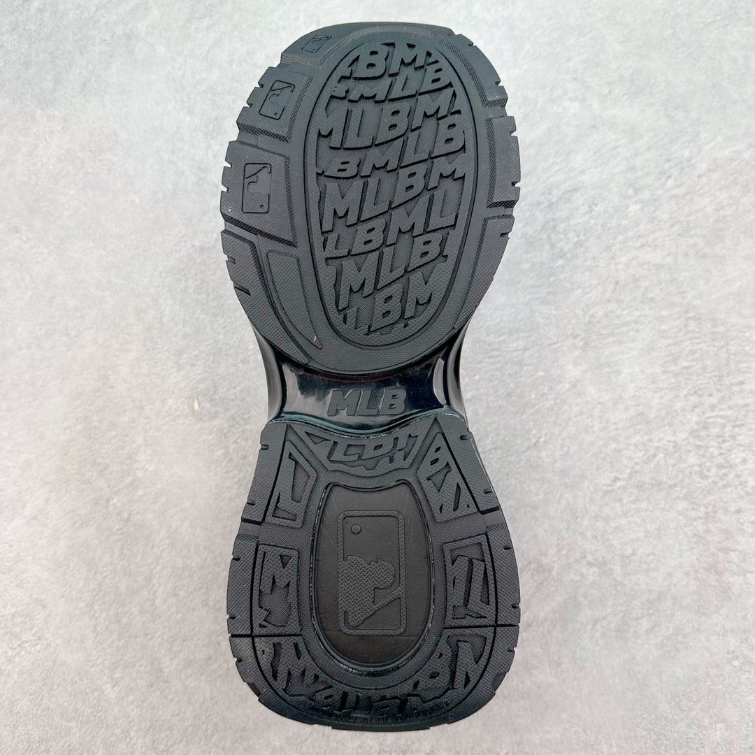 图片[9]-＃纯原 MLB Chunky Runner 2024S 复古印花老爹鞋系列低帮轻量增高厚底百搭休闲运动慢跑鞋 Korea韩国联名NY美国榄球纽约洋基队限定 目前可过轻松秒过各类鉴定 能操作的私聊 韩国代购专供 左脚内置NFC感应 区别市面贴纸假芯片 MLB专用菱形双针中底布 重点细节中底布带注胶孔 原厂NFC感应吊牌 支持鉴定 一个两位数 原盒原标 全套原楦原纸板原厂数据开发 中韩文保养标贴 绿色防霉片 平台代购专供 独家一比一RB+MD组合大底 高频后跟小人Logo精准对位立体饱满 正确网布加超迁鞋面 转印中底走线紧密 转印Logo工艺表层防刮不掉色 尺码：35 36 36.5 37.5 38 38.5 39 40 40.5 41 42 42.5 43 44 44.5 45-选品中心