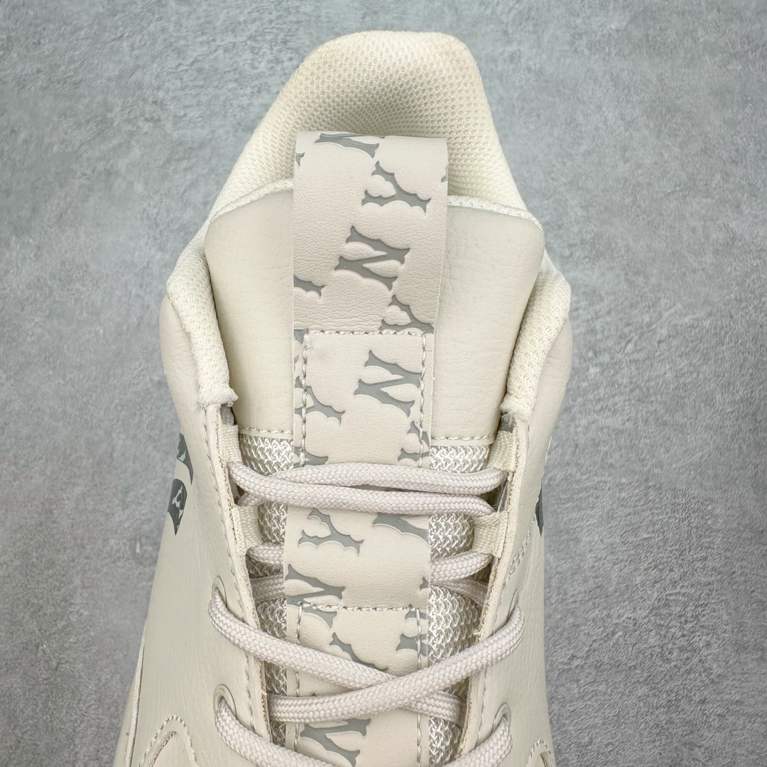 图片[5]-＃DT纯原 MLB Big Ball Chunky 复古印花老爹鞋系列低帮轻量增高厚底百搭休闲运动慢跑鞋 Korea韩国联名NY美国榄球纽约洋基队限定 目前可过轻松秒过各类鉴定 能操作的私聊 韩国代购专供 左脚内置NFC感应 区别市面贴纸假芯片 MLB专用菱形双针中底布 重点细节中底布带注胶孔 原厂NFC感应吊牌 支持鉴定 一个两位数 原盒原标 全套原楦原纸板原厂数据开发 中韩文保养标贴 绿色防霉片 平台代购专供 独家一比一RB+MD组合大底 高频后跟小人Logo精准对位立体饱满 正确网布加超迁鞋面 转印中底走线紧密 转印Logo工艺表层防刮不掉色 尺码：35 36 36.5 37.5 38 38.5 39 40 40.5 41 42 42.5 43 44 44.5 45-选品中心