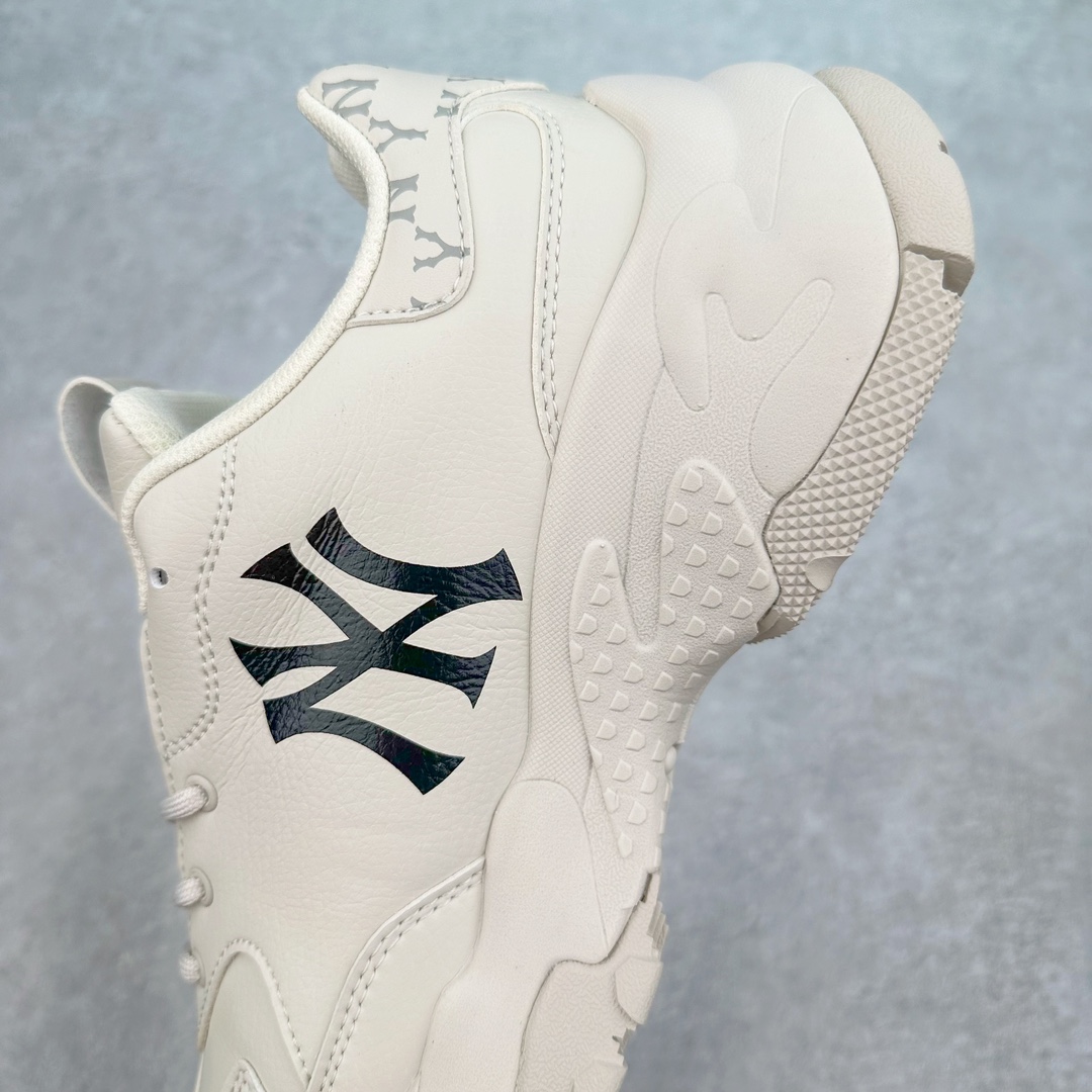 图片[7]-＃DT纯原 MLB Big Ball Chunky 复古印花老爹鞋系列低帮轻量增高厚底百搭休闲运动慢跑鞋 Korea韩国联名NY美国榄球纽约洋基队限定 目前可过轻松秒过各类鉴定 能操作的私聊 韩国代购专供 左脚内置NFC感应 区别市面贴纸假芯片 MLB专用菱形双针中底布 重点细节中底布带注胶孔 原厂NFC感应吊牌 支持鉴定 一个两位数 原盒原标 全套原楦原纸板原厂数据开发 中韩文保养标贴 绿色防霉片 平台代购专供 独家一比一RB+MD组合大底 高频后跟小人Logo精准对位立体饱满 正确网布加超迁鞋面 转印中底走线紧密 转印Logo工艺表层防刮不掉色 尺码：35 36 36.5 37.5 38 38.5 39 40 40.5 41 42 42.5 43 44 44.5 45-选品中心