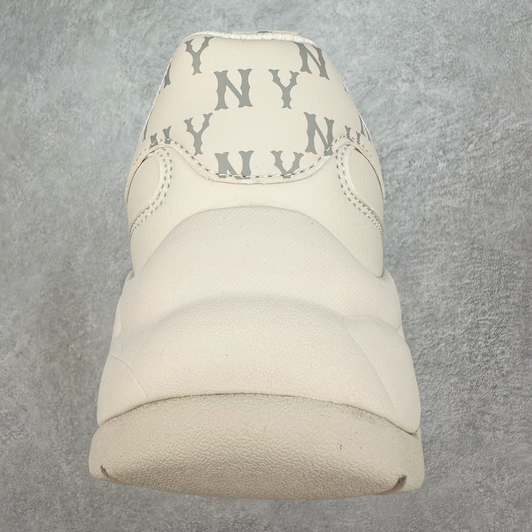 图片[8]-＃DT纯原 MLB Big Ball Chunky 复古印花老爹鞋系列低帮轻量增高厚底百搭休闲运动慢跑鞋 Korea韩国联名NY美国榄球纽约洋基队限定 目前可过轻松秒过各类鉴定 能操作的私聊 韩国代购专供 左脚内置NFC感应 区别市面贴纸假芯片 MLB专用菱形双针中底布 重点细节中底布带注胶孔 原厂NFC感应吊牌 支持鉴定 一个两位数 原盒原标 全套原楦原纸板原厂数据开发 中韩文保养标贴 绿色防霉片 平台代购专供 独家一比一RB+MD组合大底 高频后跟小人Logo精准对位立体饱满 正确网布加超迁鞋面 转印中底走线紧密 转印Logo工艺表层防刮不掉色 尺码：35 36 36.5 37.5 38 38.5 39 40 40.5 41 42 42.5 43 44 44.5 45-选品中心