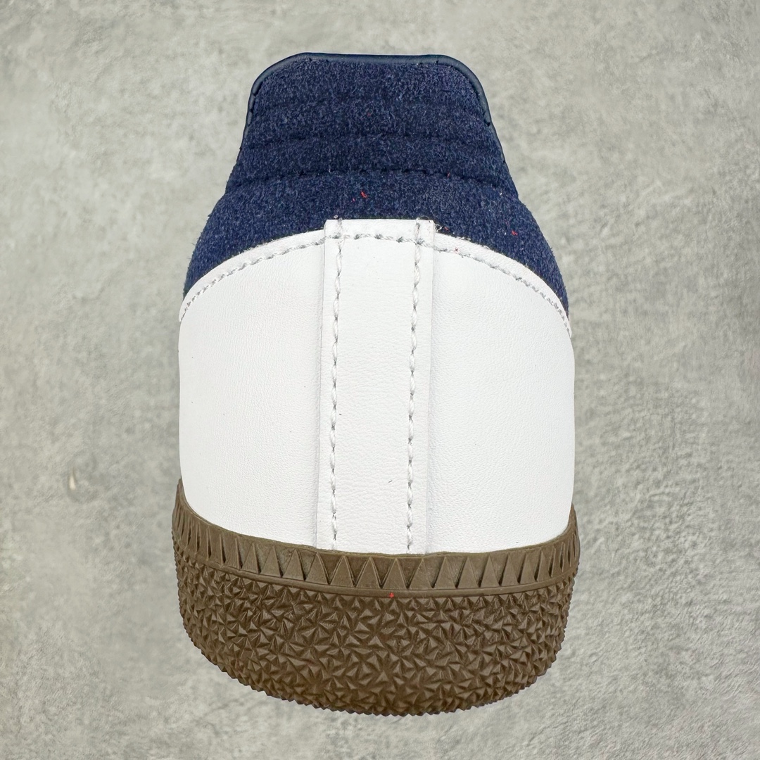 图片[8]-AD Original Samba OG 复古经典轻便板鞋 IH4881 这款桑巴鞋展示了高质量的工艺 带有装饰的超锁缝制和无缝的手感 柔软、柔软的皮革造型和标志性的3条纹完成了精致的外观 正规合身鞋带 鞋面上有绒面鞋垫 橡胶鞋底 享受正畸套筒软感 自50年代首次亮相以来就一直在赢得粉丝的青睐 尺码：36 36.5 37.5 38 38.5 39 40 40.5 41 42 42.5 43 44 44.5 45-选品中心