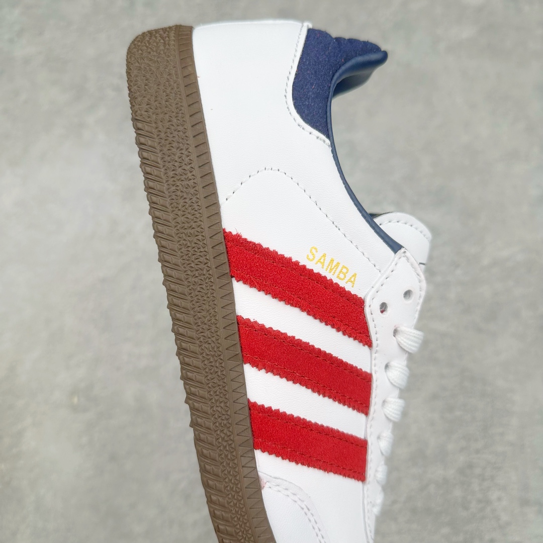 图片[6]-AD Original Samba OG 复古经典轻便板鞋 IH4881 这款桑巴鞋展示了高质量的工艺 带有装饰的超锁缝制和无缝的手感 柔软、柔软的皮革造型和标志性的3条纹完成了精致的外观 正规合身鞋带 鞋面上有绒面鞋垫 橡胶鞋底 享受正畸套筒软感 自50年代首次亮相以来就一直在赢得粉丝的青睐 尺码：36 36.5 37.5 38 38.5 39 40 40.5 41 42 42.5 43 44 44.5 45-选品中心