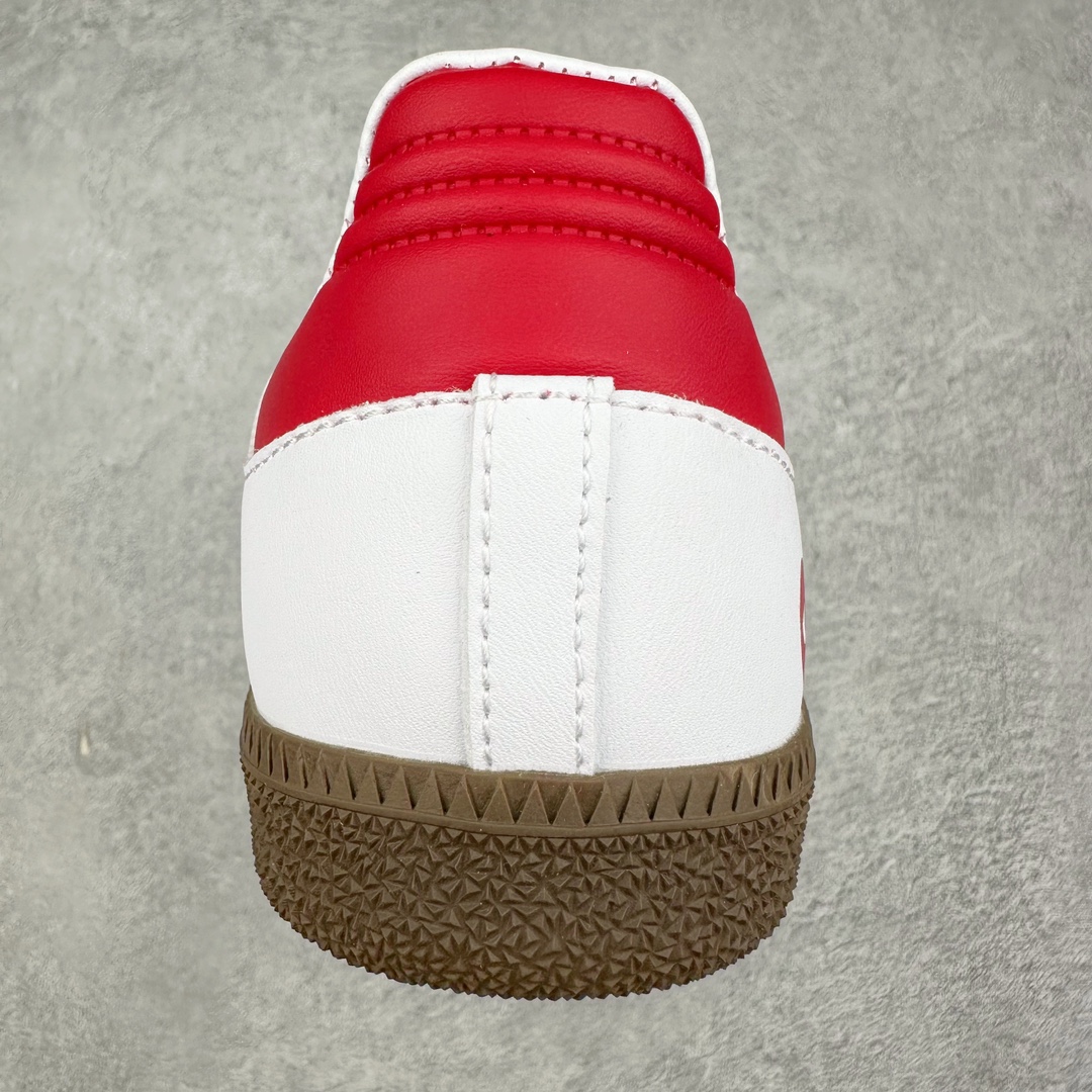 图片[8]-AD Original Samba OG 复古经典轻便板鞋 FW2414 这款桑巴鞋展示了高质量的工艺 带有装饰的超锁缝制和无缝的手感 柔软、柔软的皮革造型和标志性的3条纹完成了精致的外观 正规合身鞋带 鞋面上有绒面鞋垫 橡胶鞋底 享受正畸套筒软感 自50年代首次亮相以来就一直在赢得粉丝的青睐 尺码：36 36.5 37.5 38 38.5 39 40 40.5 41 42 42.5 43 44 44.5 45-选品中心