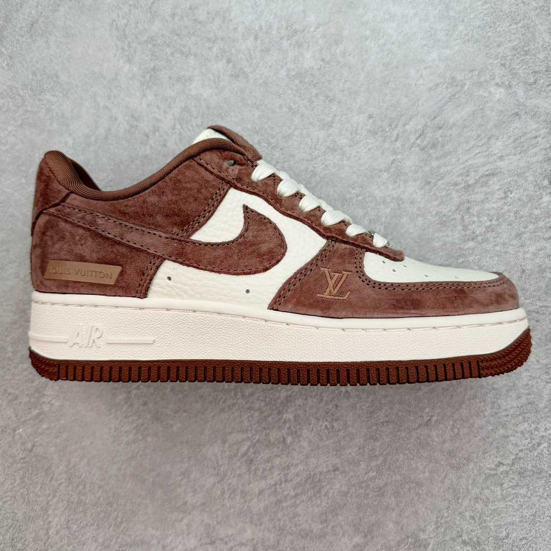 NK Air Force 1´07 Low 空军一号低帮百搭休闲运动板鞋 HD1968-022 柔软、弹性十足的缓震性能和出色的中底设计 横跨复古与现代的外型结合 造就出风靡全球 三十多年的Force 1 直到今天还深受青睐 尺码：36 36.5 37.5 38 38.5 39 40 40.5 41 42 42.5 43 44 44.5 45-选品中心