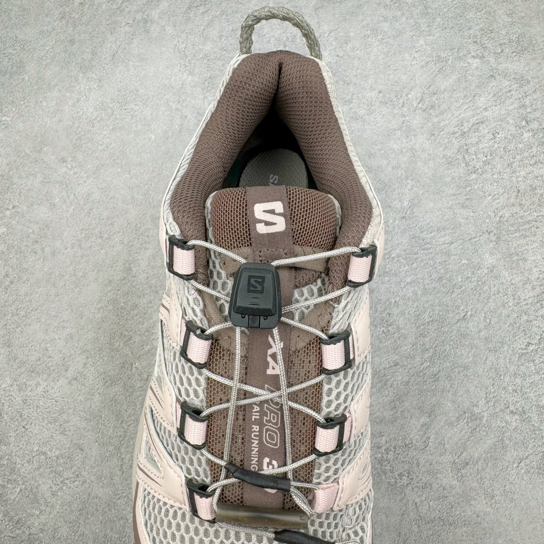 图片[5]-＃GX/绿X SALOMON XA Pro 3D ADV 萨洛蒙潮流越野机能户外功能鞋 纯原外贸平台特供订单 耗时半年巨作 全套原纸板楦头开发 原厂特供网布配套加持 确保原汁原味 完美呈现版型 原档数据独家私模五层组合大底 男女鞋同步官方开发至46.5 原装Ortholite轻量化鞋垫 中底布带钢印编号 原厂TPU锁扣 进口港宝加持 后跟自然饱满 还原公司包裹性 鞋面采用SENSIFT贴合技术 全方位贴合包裹脚型 鞋跟部鞋底牵引设计 提供强大的抓地性能 更适应野外崎岖不平的道路 其3D ADVANCED CHASSIS底盘 材料轻量大化 钉齿设计更具稳定性 防护性 鞋底易磨损区运用CONTAGRIP高耐磨材料 应对城市硬质路面长距离跑考验 尺码：36 36.5 37.5 38 38.5 39 40 40.5 41 42 42.5 43 44 44.5 45 46 46.5-选品中心