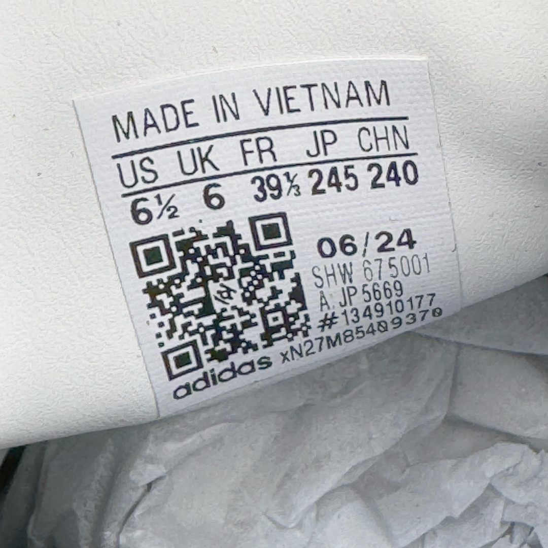 图片[10]-＃S2纯原 AD Originals Handball SPZL 手球运动员系列百搭休闲运动板鞋 JP5669 口碑大厂出品 品控大底版型不断改良更新 原厂皮料 原装过验内外标加持 全套原纸板楦头开发 确保原汁原味 完美呈现桑巴版型 一比一鞋头弧度高度鞋身弧度 数据细节工艺流程均保持一致 这款来自阿迪达斯的这款HANDBALL SPZL前身是一双手球运动鞋 这一次拿来复刻 所以鞋面的主要色彩选用了黑色 鞋面外侧除了Spezial字母之外还有三叶草标志 Handball SPZL作为复古手球训练鞋与作为室内足球鞋的Samba有着异曲同工之处 但是质感更为出众的鞋身以及丰富的配色选择比起Samba来讲可以说是更胜一筹了 尺码：36 36⅔ 37⅓ 38 38⅔ 39⅓ 40 40⅔ 41⅓ 42 42⅔ 43⅓ 44 45-选品中心