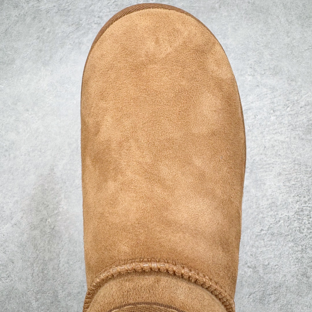 图片[4]-＃GX UGG 5092 经典秋冬羊皮毛一体雪地靴 全鞋采用ZP同厂 隆丰A级澳洲进口羊皮毛一体 品牌代工厂生产线 完全遵循ZP工艺流程 代工厂原厂版师 秉承无原鞋不开发选择 注重每一处细节 市面最正版型 TREADLITE\\\”轻翼\\\”科技外底 轻便/耐用/柔韧/桩型【售后郑重承诺】一个月内若出现重大脱胶/断底等质量问题 直接为您换新！尺码：35 36 37 38 39 40-选品中心