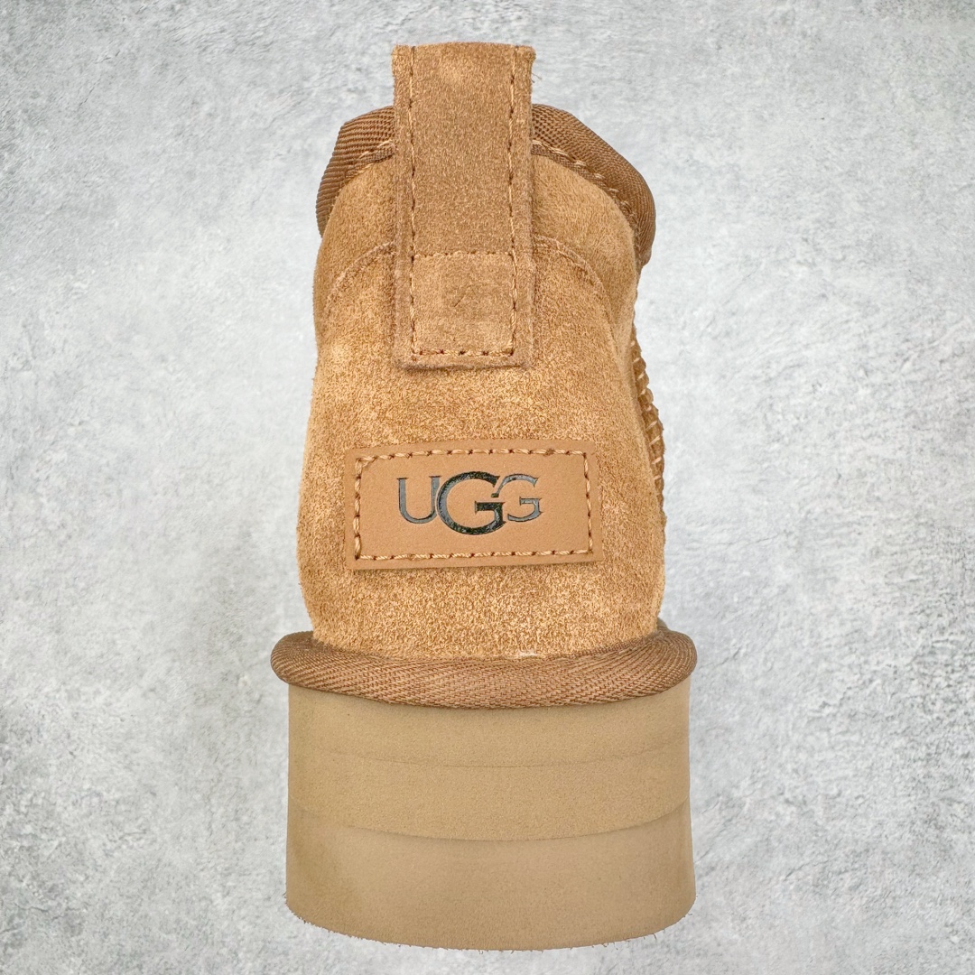 图片[7]-＃GX UGG 5092 经典秋冬羊皮毛一体雪地靴 全鞋采用ZP同厂 隆丰A级澳洲进口羊皮毛一体 品牌代工厂生产线 完全遵循ZP工艺流程 代工厂原厂版师 秉承无原鞋不开发选择 注重每一处细节 市面最正版型 TREADLITE\\\”轻翼\\\”科技外底 轻便/耐用/柔韧/桩型【售后郑重承诺】一个月内若出现重大脱胶/断底等质量问题 直接为您换新！尺码：35 36 37 38 39 40-选品中心