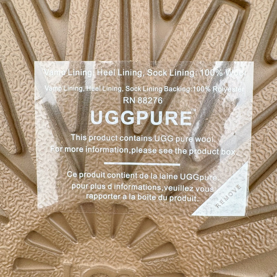 图片[17]-＃GX UGG 5092 经典秋冬羊皮毛一体雪地靴 全鞋采用ZP同厂 隆丰A级澳洲进口羊皮毛一体 品牌代工厂生产线 完全遵循ZP工艺流程 代工厂原厂版师 秉承无原鞋不开发选择 注重每一处细节 市面最正版型 TREADLITE\\\”轻翼\\\”科技外底 轻便/耐用/柔韧/桩型【售后郑重承诺】一个月内若出现重大脱胶/断底等质量问题 直接为您换新！尺码：35 36 37 38 39 40-选品中心