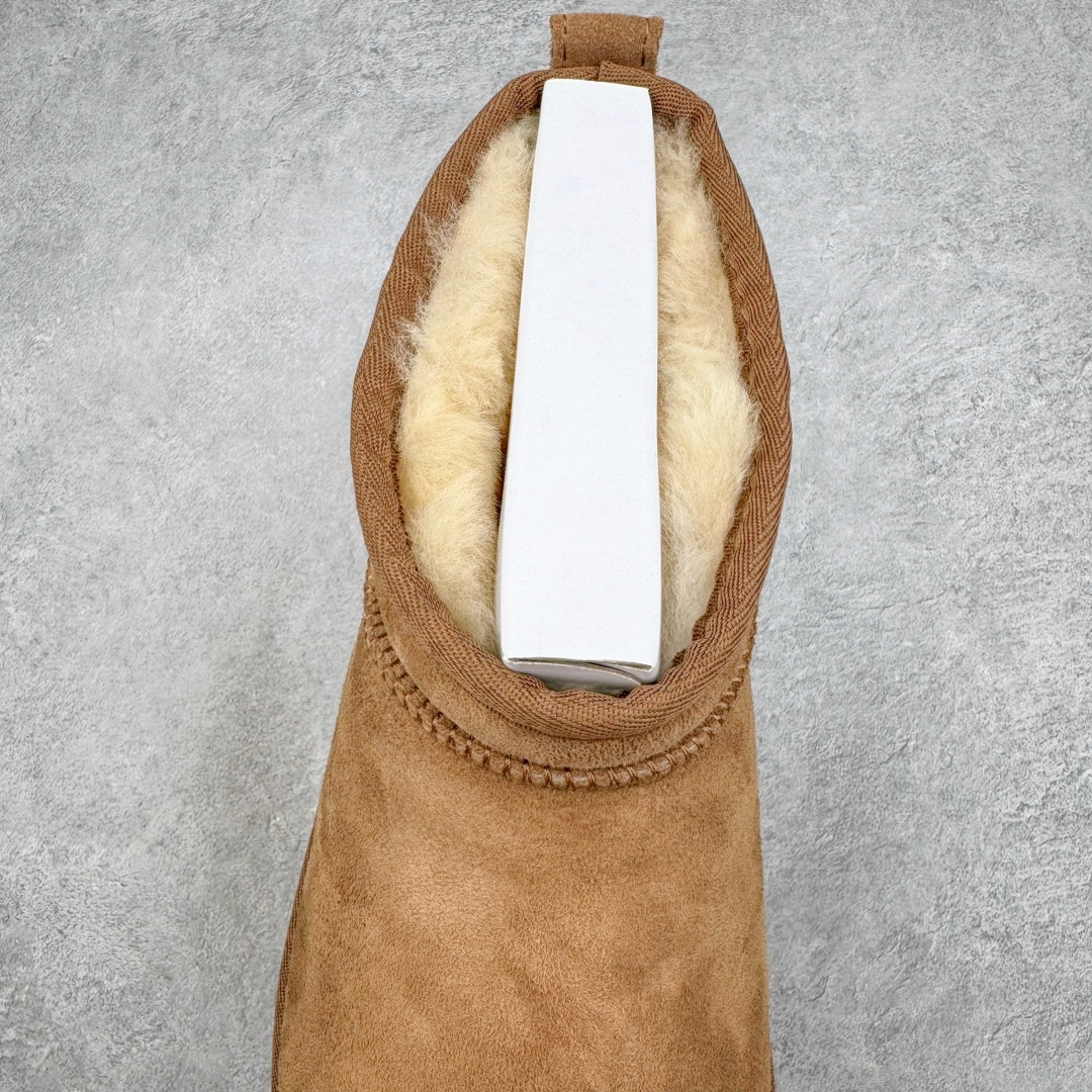 图片[5]-＃GX UGG 5092 经典秋冬羊皮毛一体雪地靴 全鞋采用ZP同厂 隆丰A级澳洲进口羊皮毛一体 品牌代工厂生产线 完全遵循ZP工艺流程 代工厂原厂版师 秉承无原鞋不开发选择 注重每一处细节 市面最正版型 TREADLITE\\\”轻翼\\\”科技外底 轻便/耐用/柔韧/桩型【售后郑重承诺】一个月内若出现重大脱胶/断底等质量问题 直接为您换新！尺码：35 36 37 38 39 40-选品中心