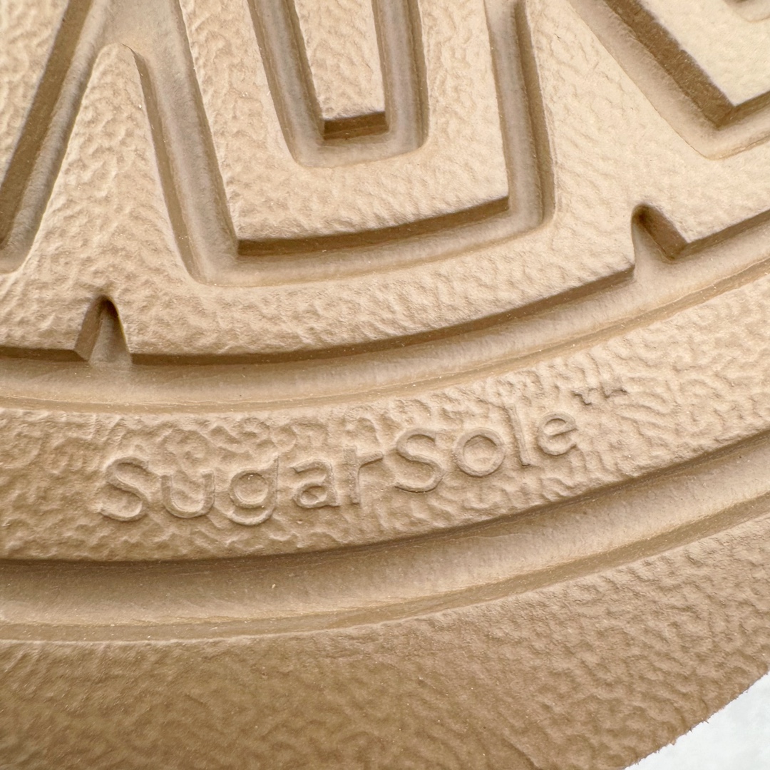 图片[15]-＃桑坡UGG盲盒福利 UGG 经典秋冬羊皮毛一体雪地靴 白菜价亏本清仓套现转新款 机不可失 好好把握 随机一双 只选尺码 商品款式均为上架顶级款式 保证稳赚不赔 无通货 无烂货 会有轻微瑕疵的情况 友情提醒 买到是亏还是赚 每个人定义不同福袋闷包理论上和赌博心理相同玩的就是惊喜 玩的就是心跳活动商品无严重质量问题不退换 桑坡大厂直供 隆丰A级澳洲进口羊皮毛一体 完全遵循ZP工艺流程 代工厂原厂版师 秉承无原鞋不开发选择 注重每一处细节 市面最正版型 TREADLITE\\\”轻翼\\\”科技外底 轻便/耐用/柔韧/桩型 翻毛皮鞋面 细腻亲肤再生聚酯纤维滚边 舒适易打理 保暖性佳 UGG plush™ 里衬和内底 茸软亲肤 舒适暖足 经典鞋型搭配轻盈厚底 稳稳拿捏秋冬出街时髦造型 Treadlite by UGG 轻翼大底 轻盈缓震 为双足减负 舒适轻便 助你轻松畅玩整天 尺码：35 36 37 38 39 40-选品中心