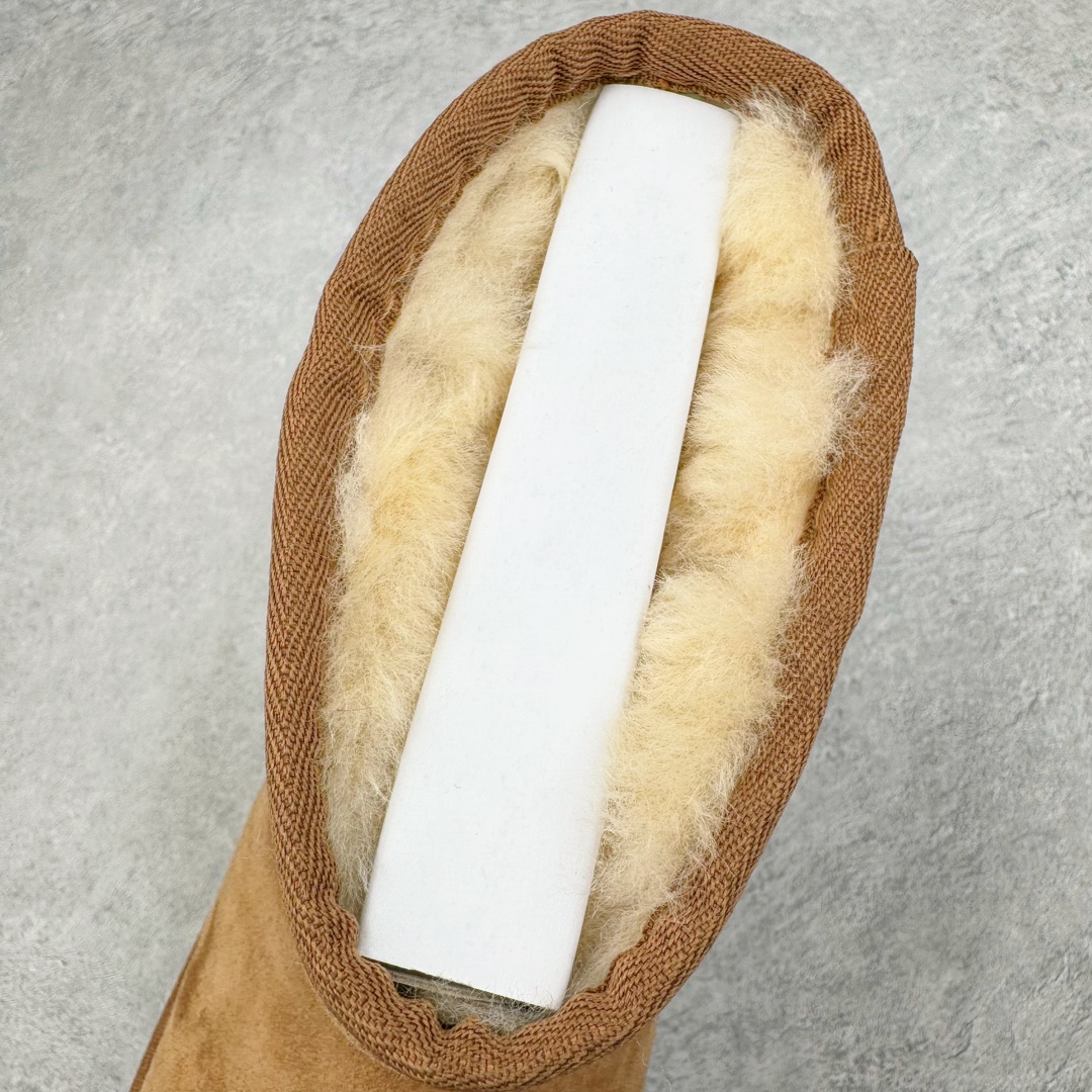 图片[10]-＃桑坡UGG盲盒福利 UGG 经典秋冬羊皮毛一体雪地靴 白菜价亏本清仓套现转新款 机不可失 好好把握 随机一双 只选尺码 商品款式均为上架顶级款式 保证稳赚不赔 无通货 无烂货 会有轻微瑕疵的情况 友情提醒 买到是亏还是赚 每个人定义不同福袋闷包理论上和赌博心理相同玩的就是惊喜 玩的就是心跳活动商品无严重质量问题不退换 桑坡大厂直供 隆丰A级澳洲进口羊皮毛一体 完全遵循ZP工艺流程 代工厂原厂版师 秉承无原鞋不开发选择 注重每一处细节 市面最正版型 TREADLITE\\\”轻翼\\\”科技外底 轻便/耐用/柔韧/桩型 翻毛皮鞋面 细腻亲肤再生聚酯纤维滚边 舒适易打理 保暖性佳 UGG plush™ 里衬和内底 茸软亲肤 舒适暖足 经典鞋型搭配轻盈厚底 稳稳拿捏秋冬出街时髦造型 Treadlite by UGG 轻翼大底 轻盈缓震 为双足减负 舒适轻便 助你轻松畅玩整天 尺码：35 36 37 38 39 40-选品中心