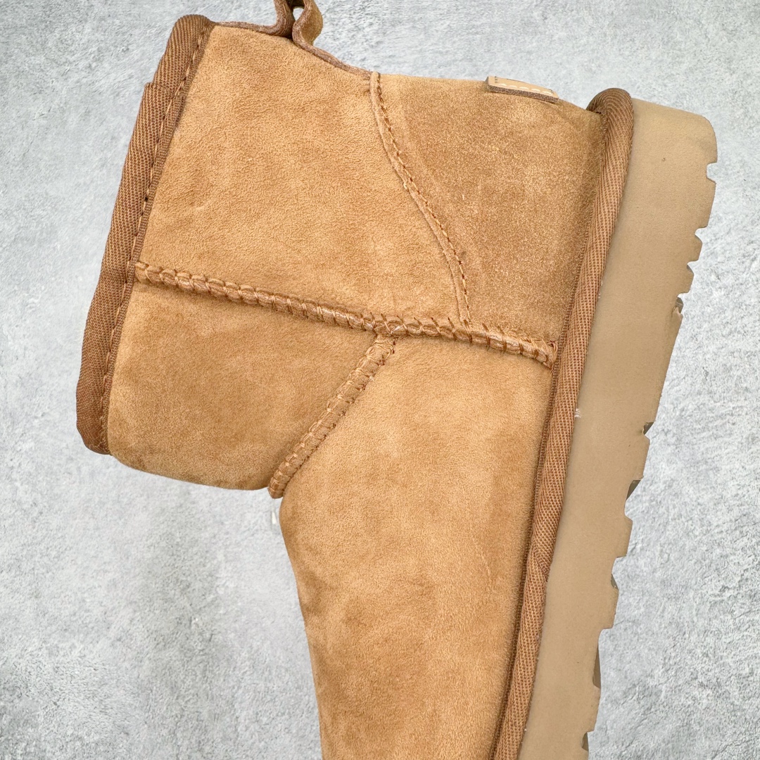 图片[7]-＃桑坡UGG盲盒福利 UGG 经典秋冬羊皮毛一体雪地靴 白菜价亏本清仓套现转新款 机不可失 好好把握 随机一双 只选尺码 商品款式均为上架顶级款式 保证稳赚不赔 无通货 无烂货 会有轻微瑕疵的情况 友情提醒 买到是亏还是赚 每个人定义不同福袋闷包理论上和赌博心理相同玩的就是惊喜 玩的就是心跳活动商品无严重质量问题不退换 桑坡大厂直供 隆丰A级澳洲进口羊皮毛一体 完全遵循ZP工艺流程 代工厂原厂版师 秉承无原鞋不开发选择 注重每一处细节 市面最正版型 TREADLITE\\\”轻翼\\\”科技外底 轻便/耐用/柔韧/桩型 翻毛皮鞋面 细腻亲肤再生聚酯纤维滚边 舒适易打理 保暖性佳 UGG plush™ 里衬和内底 茸软亲肤 舒适暖足 经典鞋型搭配轻盈厚底 稳稳拿捏秋冬出街时髦造型 Treadlite by UGG 轻翼大底 轻盈缓震 为双足减负 舒适轻便 助你轻松畅玩整天 尺码：35 36 37 38 39 40-选品中心