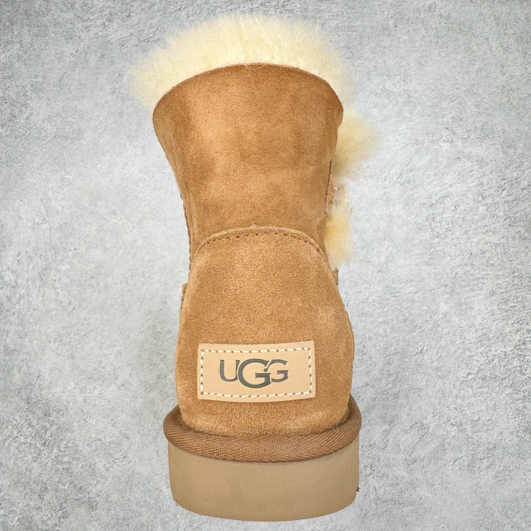 图片[8]-＃GX UGG 6422 经典秋冬羊皮毛一体雪地靴 全鞋采用ZP同厂 隆丰A级澳洲进口羊皮毛一体 品牌代工厂生产线 完全遵循ZP工艺流程 代工厂原厂版师 秉承无原鞋不开发选择 注重每一处细节 市面最正版型 TREADLITE\\\”轻翼\\\”科技外底 轻便/耐用/柔韧/桩型【售后郑重承诺】一个月内若出现重大脱胶/断底等质量问题 直接为您换新！尺码：35 36 37 38 39 40-选品中心