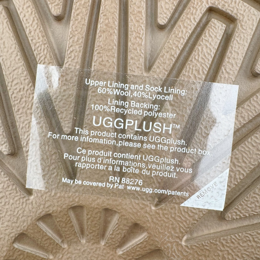 图片[17]-＃GX UGG 6422 经典秋冬羊皮毛一体雪地靴 全鞋采用ZP同厂 隆丰A级澳洲进口羊皮毛一体 品牌代工厂生产线 完全遵循ZP工艺流程 代工厂原厂版师 秉承无原鞋不开发选择 注重每一处细节 市面最正版型 TREADLITE\\\”轻翼\\\”科技外底 轻便/耐用/柔韧/桩型【售后郑重承诺】一个月内若出现重大脱胶/断底等质量问题 直接为您换新！尺码：35 36 37 38 39 40-选品中心