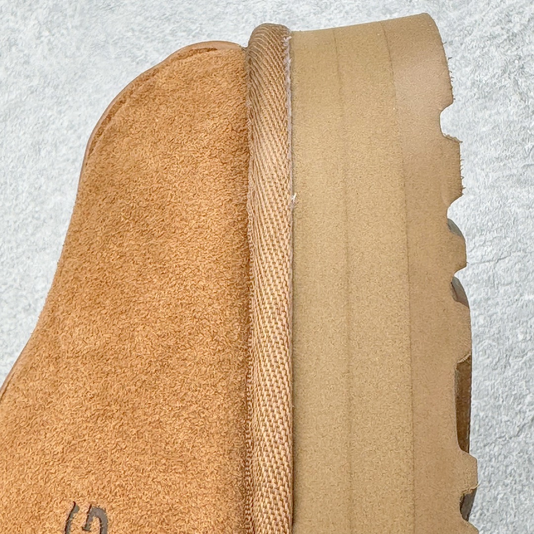 图片[14]-＃GX UGG 2550 经典秋冬羊皮毛一体雪地靴 全鞋采用ZP同厂 隆丰A级澳洲进口羊皮毛一体 品牌代工厂生产线 完全遵循ZP工艺流程 代工厂原厂版师 秉承无原鞋不开发选择 注重每一处细节 市面最正版型 TREADLITE\\\”轻翼\\\”科技外底 轻便/耐用/柔韧/桩型【售后郑重承诺】一个月内若出现重大脱胶/断底等质量问题 直接为您换新！尺码：35 36 37 38 39 40-选品中心