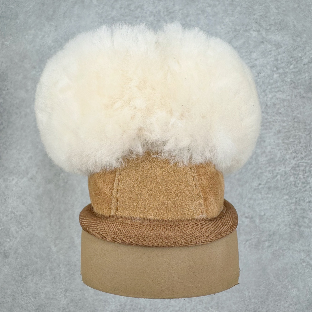 图片[8]-＃GX UGG 4810 经典秋冬羊皮毛一体雪地靴 全鞋采用ZP同厂 隆丰A级澳洲进口羊皮毛一体 品牌代工厂生产线 完全遵循ZP工艺流程 代工厂原厂版师 秉承无原鞋不开发选择 注重每一处细节 市面最正版型 TREADLITE\\\”轻翼\\\”科技外底 轻便/耐用/柔韧/桩型【售后郑重承诺】一个月内若出现重大脱胶/断底等质量问题 直接为您换新！尺码：35 36 37 38 39 40-选品中心