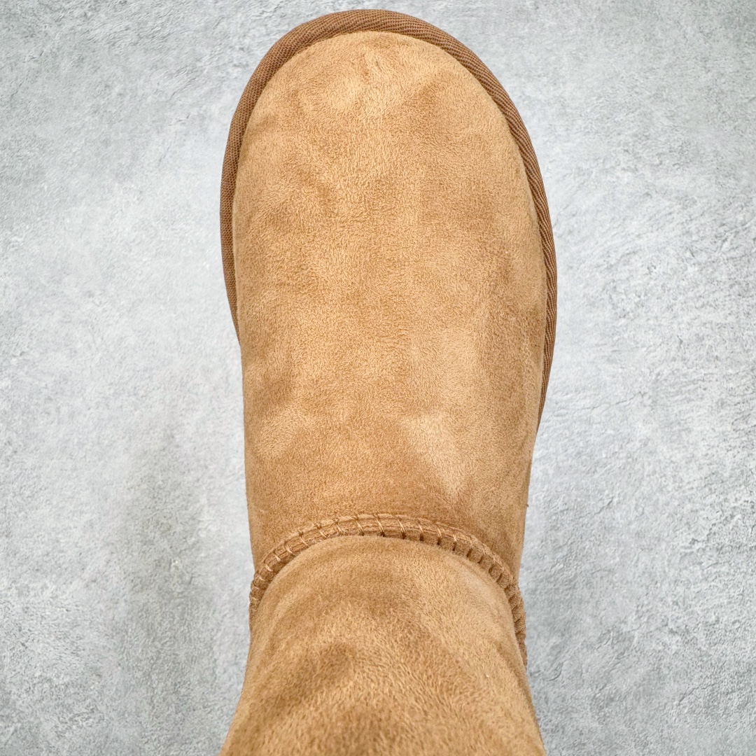 图片[4]-＃GX UGG 6223 经典秋冬羊皮毛一体雪地靴 全鞋采用ZP同厂 隆丰A级澳洲进口羊皮毛一体 品牌代工厂生产线 完全遵循ZP工艺流程 代工厂原厂版师 秉承无原鞋不开发选择 注重每一处细节 市面最正版型 TREADLITE\\\”轻翼\\\”科技外底 轻便/耐用/柔韧/桩型【售后郑重承诺】一个月内若出现重大脱胶/断底等质量问题 直接为您换新！尺码：35 36 37 38 39 40-选品中心