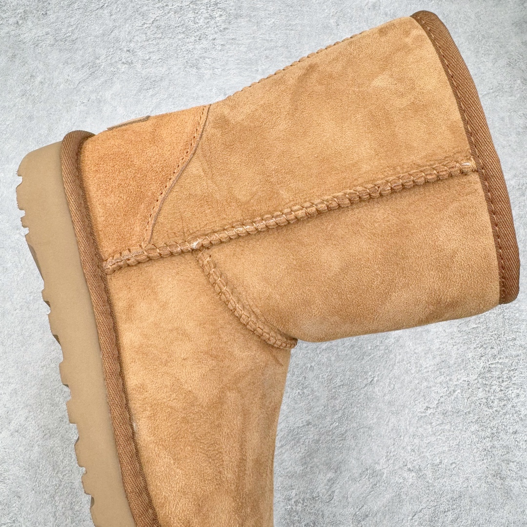 图片[6]-＃GX UGG 6223 经典秋冬羊皮毛一体雪地靴 全鞋采用ZP同厂 隆丰A级澳洲进口羊皮毛一体 品牌代工厂生产线 完全遵循ZP工艺流程 代工厂原厂版师 秉承无原鞋不开发选择 注重每一处细节 市面最正版型 TREADLITE\\\”轻翼\\\”科技外底 轻便/耐用/柔韧/桩型【售后郑重承诺】一个月内若出现重大脱胶/断底等质量问题 直接为您换新！尺码：35 36 37 38 39 40-选品中心