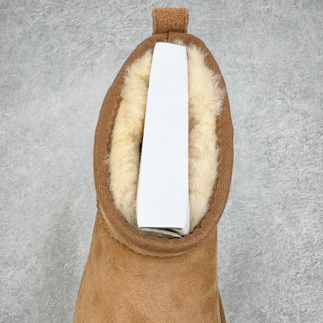 图片[5]-＃桑坡UGG盲盒福利 UGG 经典秋冬羊皮毛一体雪地靴 白菜价亏本清仓套现转新款 机不可失 好好把握 随机一双 只选尺码 商品款式均为上架顶级款式 保证稳赚不赔 无通货 无烂货 会有轻微瑕疵的情况 友情提醒 买到是亏还是赚 每个人定义不同福袋闷包理论上和赌博心理相同玩的就是惊喜 玩的就是心跳活动商品无严重质量问题不退换 桑坡大厂直供 隆丰A级澳洲进口羊皮毛一体 完全遵循ZP工艺流程 代工厂原厂版师 秉承无原鞋不开发选择 注重每一处细节 市面最正版型 TREADLITE\\\”轻翼\\\”科技外底 轻便/耐用/柔韧/桩型 翻毛皮鞋面 细腻亲肤再生聚酯纤维滚边 舒适易打理 保暖性佳 UGG plush™ 里衬和内底 茸软亲肤 舒适暖足 经典鞋型搭配轻盈厚底 稳稳拿捏秋冬出街时髦造型 Treadlite by UGG 轻翼大底 轻盈缓震 为双足减负 舒适轻便 助你轻松畅玩整天 尺码：35 36 37 38 39 40-选品中心