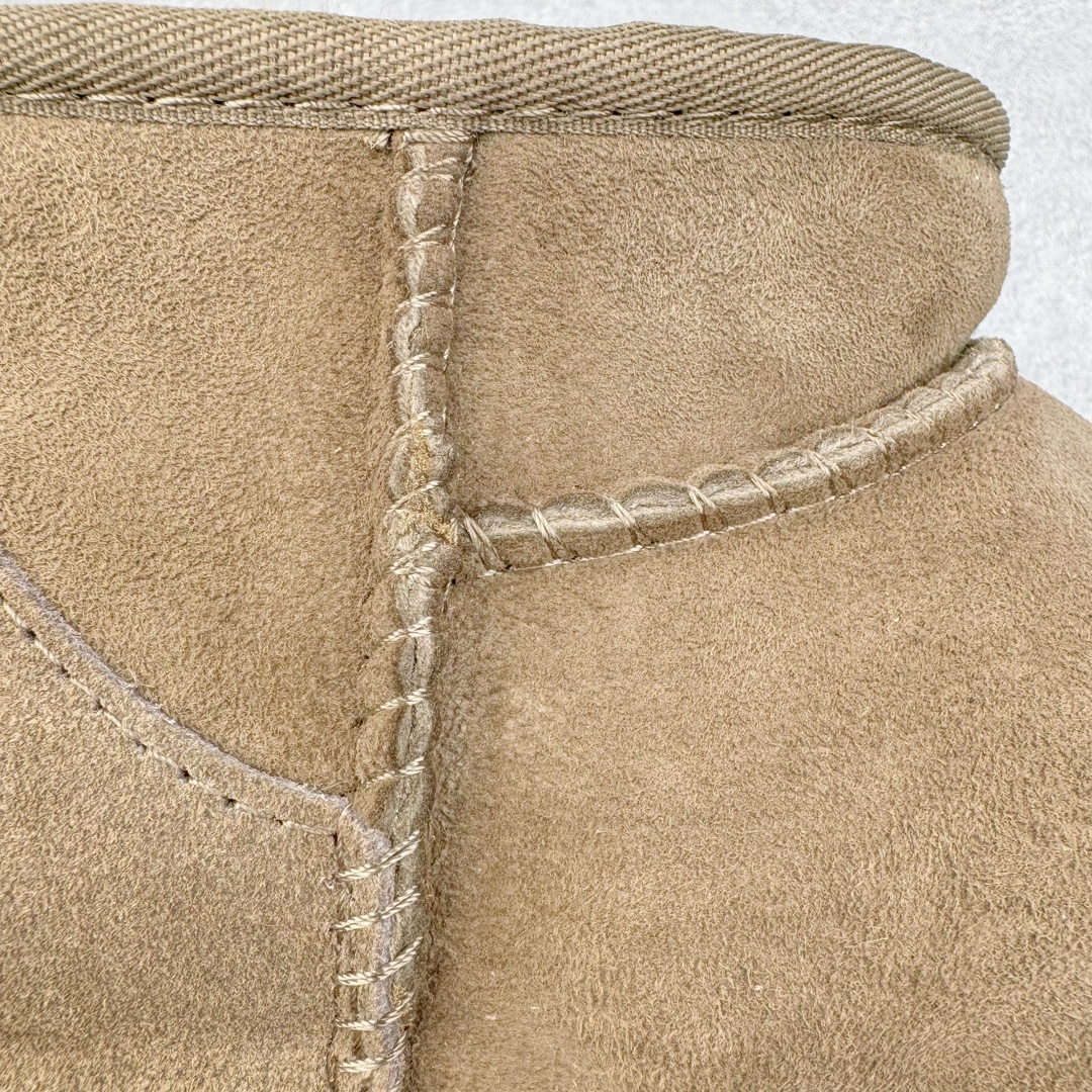 图片[14]-＃桑坡UGG盲盒福利 UGG 经典秋冬羊皮毛一体雪地靴 白菜价亏本清仓套现转新款 机不可失 好好把握 随机一双 只选尺码 商品款式均为上架顶级款式 保证稳赚不赔 无通货 无烂货 会有轻微瑕疵的情况 友情提醒 买到是亏还是赚 每个人定义不同福袋闷包理论上和赌博心理相同玩的就是惊喜 玩的就是心跳活动商品无严重质量问题不退换 桑坡大厂直供 隆丰A级澳洲进口羊皮毛一体 完全遵循ZP工艺流程 代工厂原厂版师 秉承无原鞋不开发选择 注重每一处细节 市面最正版型 TREADLITE\\\”轻翼\\\”科技外底 轻便/耐用/柔韧/桩型 翻毛皮鞋面 细腻亲肤再生聚酯纤维滚边 舒适易打理 保暖性佳 UGG plush™ 里衬和内底 茸软亲肤 舒适暖足 经典鞋型搭配轻盈厚底 稳稳拿捏秋冬出街时髦造型 Treadlite by UGG 轻翼大底 轻盈缓震 为双足减负 舒适轻便 助你轻松畅玩整天 尺码：35 36 37 38 39 40-选品中心