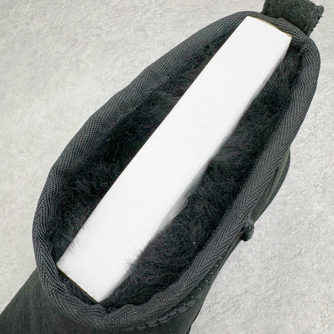 图片[10]-＃桑坡UGG盲盒福利 UGG 经典秋冬羊皮毛一体雪地靴 白菜价亏本清仓套现转新款 机不可失 好好把握 随机一双 只选尺码 商品款式均为上架顶级款式 保证稳赚不赔 无通货 无烂货 会有轻微瑕疵的情况 友情提醒 买到是亏还是赚 每个人定义不同福袋闷包理论上和赌博心理相同玩的就是惊喜 玩的就是心跳活动商品无严重质量问题不退换 桑坡大厂直供 隆丰A级澳洲进口羊皮毛一体 完全遵循ZP工艺流程 代工厂原厂版师 秉承无原鞋不开发选择 注重每一处细节 市面最正版型 TREADLITE\\\”轻翼\\\”科技外底 轻便/耐用/柔韧/桩型 翻毛皮鞋面 细腻亲肤再生聚酯纤维滚边 舒适易打理 保暖性佳 UGG plush™ 里衬和内底 茸软亲肤 舒适暖足 经典鞋型搭配轻盈厚底 稳稳拿捏秋冬出街时髦造型 Treadlite by UGG 轻翼大底 轻盈缓震 为双足减负 舒适轻便 助你轻松畅玩整天 尺码：35 36 37 38 39 40-选品中心