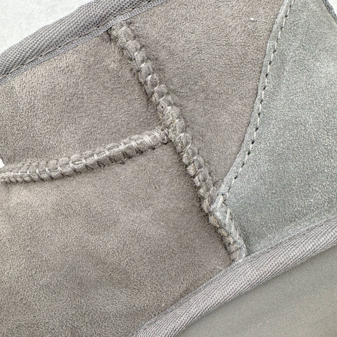 图片[10]-＃GX UGG 5092 经典秋冬羊皮毛一体雪地靴 全鞋采用ZP同厂 隆丰A级澳洲进口羊皮毛一体 品牌代工厂生产线 完全遵循ZP工艺流程 代工厂原厂版师 秉承无原鞋不开发选择 注重每一处细节 市面最正版型 TREADLITE\\\”轻翼\\\”科技外底 轻便/耐用/柔韧/桩型【售后郑重承诺】一个月内若出现重大脱胶/断底等质量问题 直接为您换新！尺码：35 36 37 38 39 40-选品中心