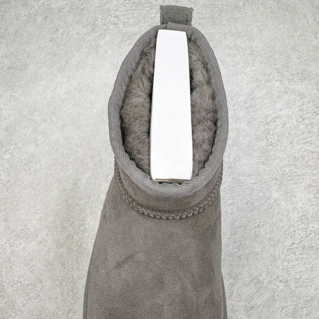 图片[5]-＃GX UGG 5092 经典秋冬羊皮毛一体雪地靴 全鞋采用ZP同厂 隆丰A级澳洲进口羊皮毛一体 品牌代工厂生产线 完全遵循ZP工艺流程 代工厂原厂版师 秉承无原鞋不开发选择 注重每一处细节 市面最正版型 TREADLITE\\\”轻翼\\\”科技外底 轻便/耐用/柔韧/桩型【售后郑重承诺】一个月内若出现重大脱胶/断底等质量问题 直接为您换新！尺码：35 36 37 38 39 40-选品中心