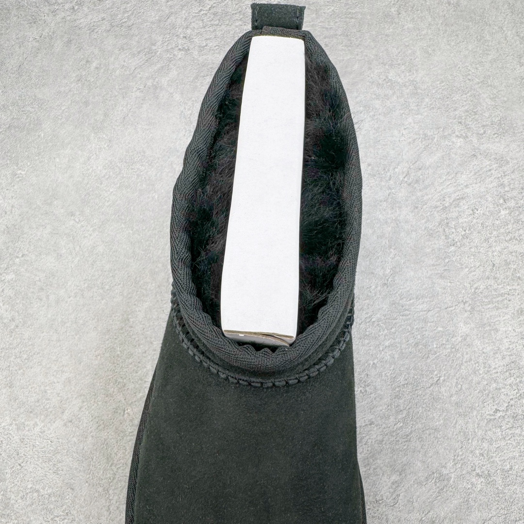 图片[5]-＃GX UGG 5092 经典秋冬羊皮毛一体雪地靴 全鞋采用ZP同厂 隆丰A级澳洲进口羊皮毛一体 品牌代工厂生产线 完全遵循ZP工艺流程 代工厂原厂版师 秉承无原鞋不开发选择 注重每一处细节 市面最正版型 TREADLITE\\\”轻翼\\\”科技外底 轻便/耐用/柔韧/桩型【售后郑重承诺】一个月内若出现重大脱胶/断底等质量问题 直接为您换新！尺码：35 36 37 38 39 40-选品中心