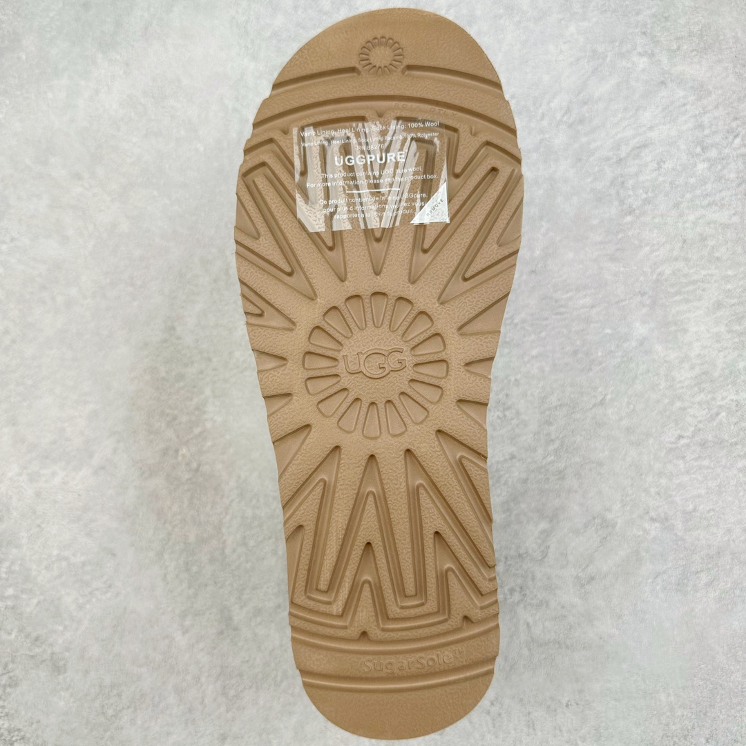 图片[9]-＃GX UGG 5092 经典秋冬羊皮毛一体雪地靴 全鞋采用ZP同厂 隆丰A级澳洲进口羊皮毛一体 品牌代工厂生产线 完全遵循ZP工艺流程 代工厂原厂版师 秉承无原鞋不开发选择 注重每一处细节 市面最正版型 TREADLITE\\\”轻翼\\\”科技外底 轻便/耐用/柔韧/桩型【售后郑重承诺】一个月内若出现重大脱胶/断底等质量问题 直接为您换新！尺码：35 36 37 38 39 40-选品中心