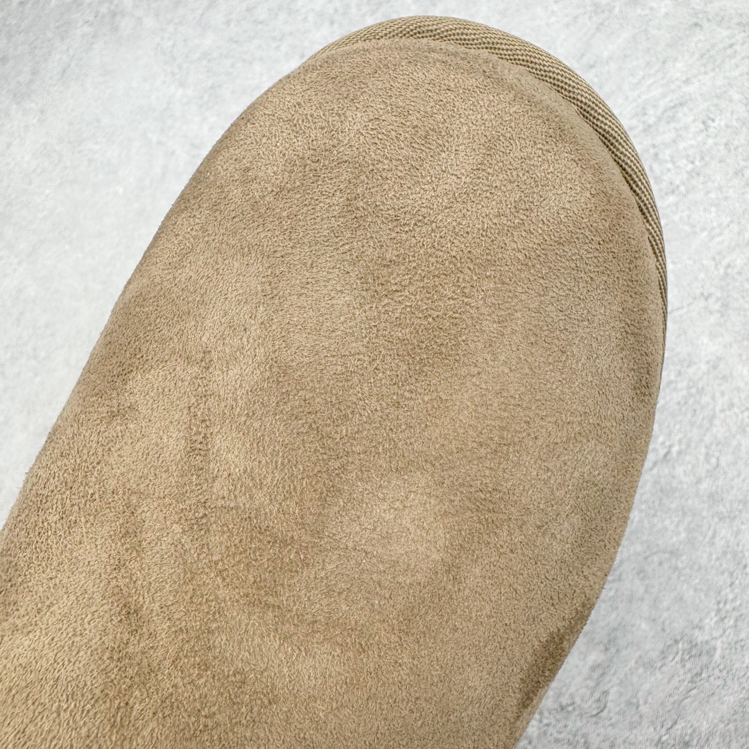 图片[12]-＃GX UGG 5092 经典秋冬羊皮毛一体雪地靴 全鞋采用ZP同厂 隆丰A级澳洲进口羊皮毛一体 品牌代工厂生产线 完全遵循ZP工艺流程 代工厂原厂版师 秉承无原鞋不开发选择 注重每一处细节 市面最正版型 TREADLITE\\\”轻翼\\\”科技外底 轻便/耐用/柔韧/桩型【售后郑重承诺】一个月内若出现重大脱胶/断底等质量问题 直接为您换新！尺码：35 36 37 38 39 40-选品中心