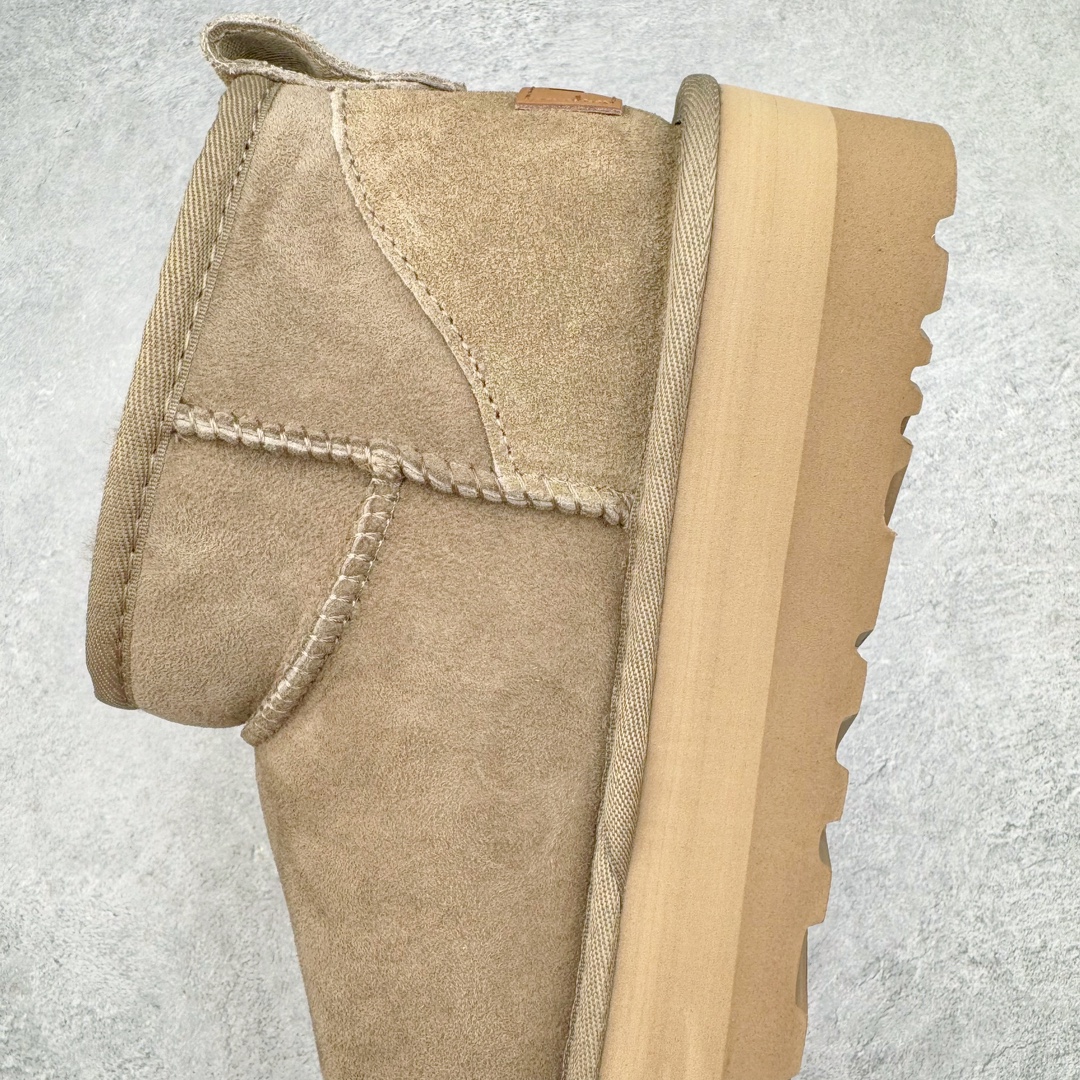 图片[7]-＃GX UGG 5092 经典秋冬羊皮毛一体雪地靴 全鞋采用ZP同厂 隆丰A级澳洲进口羊皮毛一体 品牌代工厂生产线 完全遵循ZP工艺流程 代工厂原厂版师 秉承无原鞋不开发选择 注重每一处细节 市面最正版型 TREADLITE\\\”轻翼\\\”科技外底 轻便/耐用/柔韧/桩型【售后郑重承诺】一个月内若出现重大脱胶/断底等质量问题 直接为您换新！尺码：35 36 37 38 39 40-选品中心