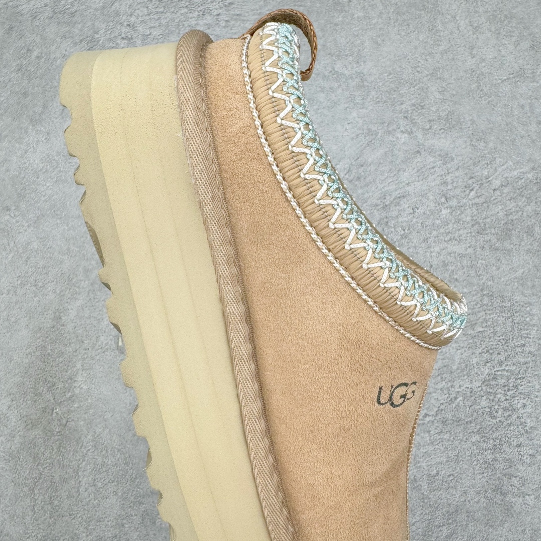 图片[6]-＃桑坡UGG盲盒福利 UGG 经典秋冬羊皮毛一体雪地靴 白菜价亏本清仓套现转新款 机不可失 好好把握 随机一双 只选尺码 商品款式均为上架顶级款式 保证稳赚不赔 无通货 无烂货 会有轻微瑕疵的情况 友情提醒 买到是亏还是赚 每个人定义不同福袋闷包理论上和赌博心理相同玩的就是惊喜 玩的就是心跳活动商品无严重质量问题不退换 桑坡大厂直供 隆丰A级澳洲进口羊皮毛一体 完全遵循ZP工艺流程 代工厂原厂版师 秉承无原鞋不开发选择 注重每一处细节 市面最正版型 TREADLITE\\\”轻翼\\\”科技外底 轻便/耐用/柔韧/桩型 翻毛皮鞋面 细腻亲肤再生聚酯纤维滚边 舒适易打理 保暖性佳 UGG plush™ 里衬和内底 茸软亲肤 舒适暖足 经典鞋型搭配轻盈厚底 稳稳拿捏秋冬出街时髦造型 Treadlite by UGG 轻翼大底 轻盈缓震 为双足减负 舒适轻便 助你轻松畅玩整天 尺码：35 36 37 38 39 40-选品中心