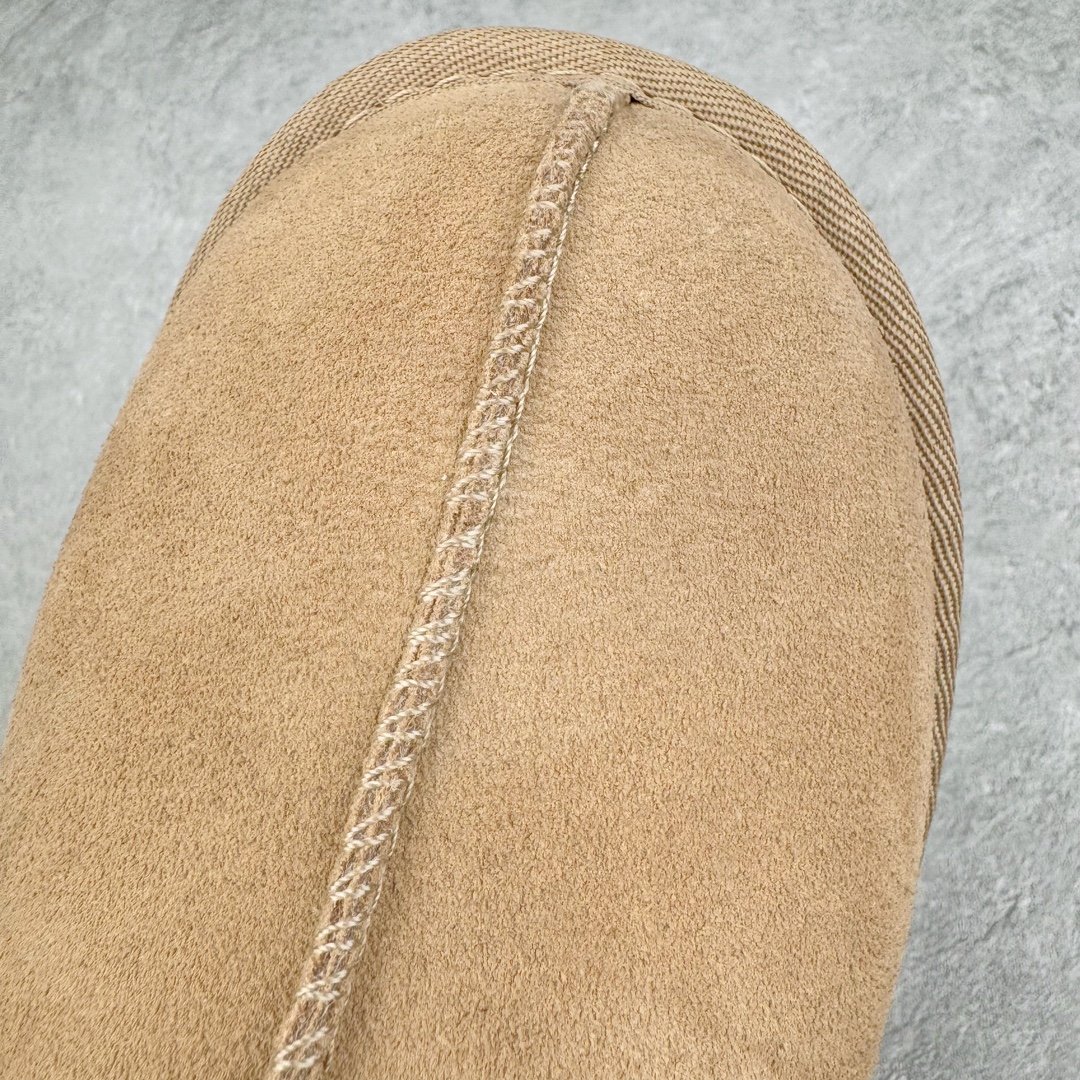 图片[14]-＃桑坡UGG盲盒福利 UGG 经典秋冬羊皮毛一体雪地靴 白菜价亏本清仓套现转新款 机不可失 好好把握 随机一双 只选尺码 商品款式均为上架顶级款式 保证稳赚不赔 无通货 无烂货 会有轻微瑕疵的情况 友情提醒 买到是亏还是赚 每个人定义不同福袋闷包理论上和赌博心理相同玩的就是惊喜 玩的就是心跳活动商品无严重质量问题不退换 桑坡大厂直供 隆丰A级澳洲进口羊皮毛一体 完全遵循ZP工艺流程 代工厂原厂版师 秉承无原鞋不开发选择 注重每一处细节 市面最正版型 TREADLITE\\\”轻翼\\\”科技外底 轻便/耐用/柔韧/桩型 翻毛皮鞋面 细腻亲肤再生聚酯纤维滚边 舒适易打理 保暖性佳 UGG plush™ 里衬和内底 茸软亲肤 舒适暖足 经典鞋型搭配轻盈厚底 稳稳拿捏秋冬出街时髦造型 Treadlite by UGG 轻翼大底 轻盈缓震 为双足减负 舒适轻便 助你轻松畅玩整天 尺码：35 36 37 38 39 40-选品中心