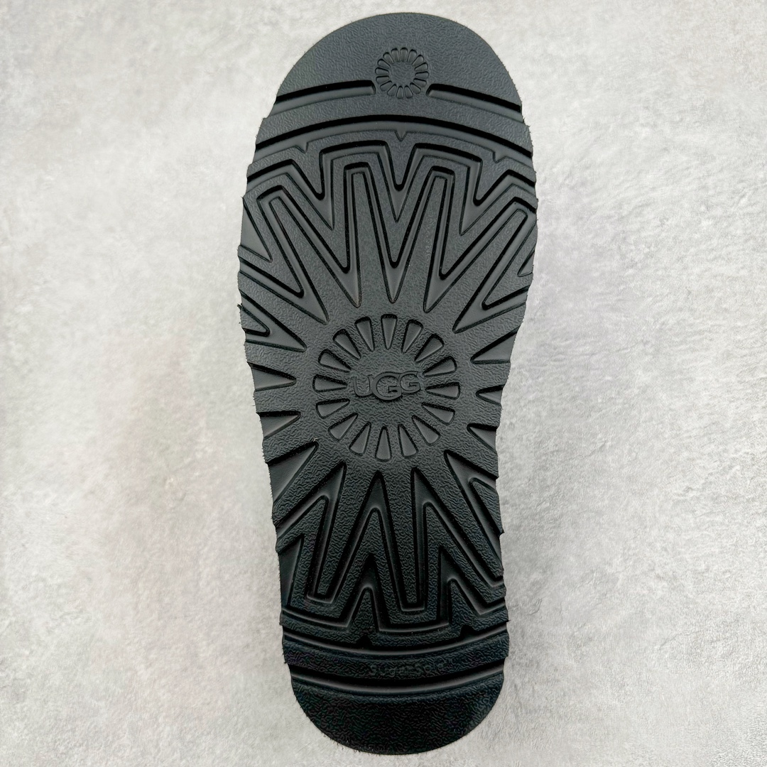 图片[9]-＃GX UGG 2553 经典秋冬羊皮毛一体雪地靴 全鞋采用ZP同厂 隆丰A级澳洲进口羊皮毛一体 品牌代工厂生产线 完全遵循ZP工艺流程 代工厂原厂版师 秉承无原鞋不开发选择 注重每一处细节 市面最正版型 TREADLITE\\\”轻翼\\\”科技外底 轻便/耐用/柔韧/桩型【售后郑重承诺】一个月内若出现重大脱胶/断底等质量问题 直接为您换新！尺码：35 36 37 38 39 40-选品中心