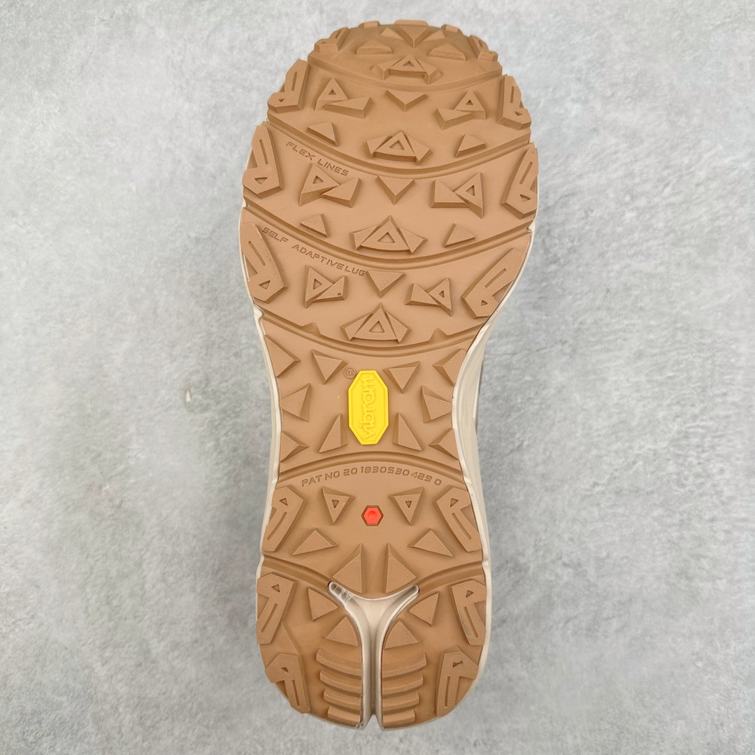 图片[9]-Columbia 哥伦比亚 户外登山鞋 透气休闲慢跑鞋户外越野徒步鞋 Columbia作为户外科技的先驱者，鞋面采用进口飞织网布+高密度MD Vibram认证大底 哥伦比亚倡导“Tested Tough要玩就玩真的”品牌精神。实地测试文化作为其品牌基因，致力透过产品传递品牌精髓.Columbia执着于让消费者在户外得到专业的真实保护，可以更长时间地享受户外乐趣！尺码：40-45（运动码）-选品中心