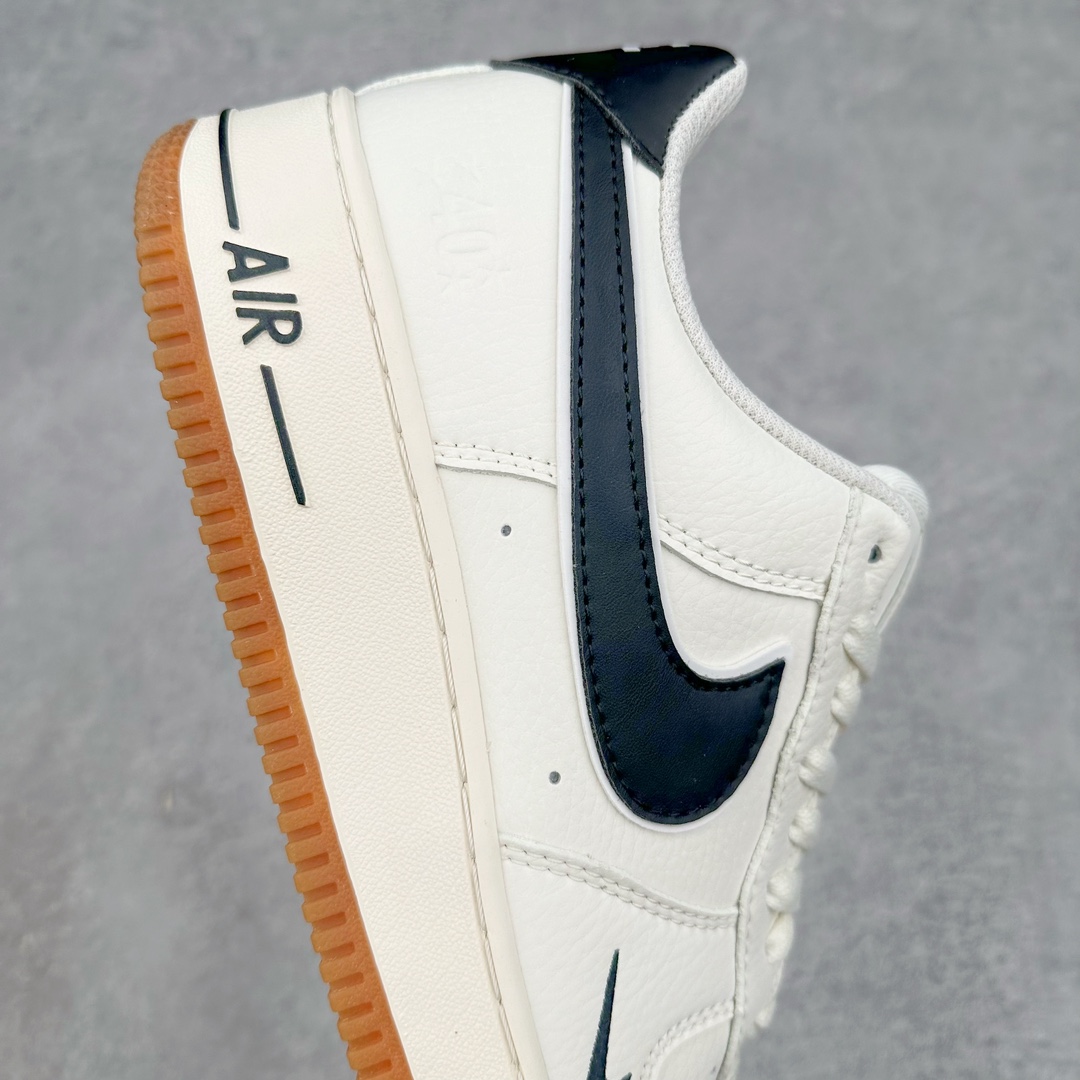 图片[6]-NK Air Force 1´07 Low 空军一号低帮百搭休闲运动板鞋 HF9983-100 柔软、弹性十足的缓震性能和出色的中底设计 横跨复古与现代的外型结合 造就出风靡全球 三十多年的Force 1 直到今天还深受青睐 尺码：36 36.5 37.5 38 38.5 39 40 40.5 41 42 42.5 43 44 44.5 45-选品中心