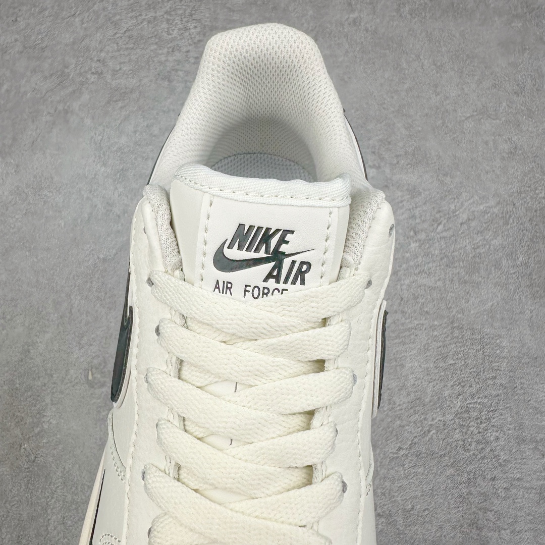 图片[5]-NK Air Force 1´07 Low 空军一号低帮百搭休闲运动板鞋 HF9983-100 柔软、弹性十足的缓震性能和出色的中底设计 横跨复古与现代的外型结合 造就出风靡全球 三十多年的Force 1 直到今天还深受青睐 尺码：36 36.5 37.5 38 38.5 39 40 40.5 41 42 42.5 43 44 44.5 45-选品中心