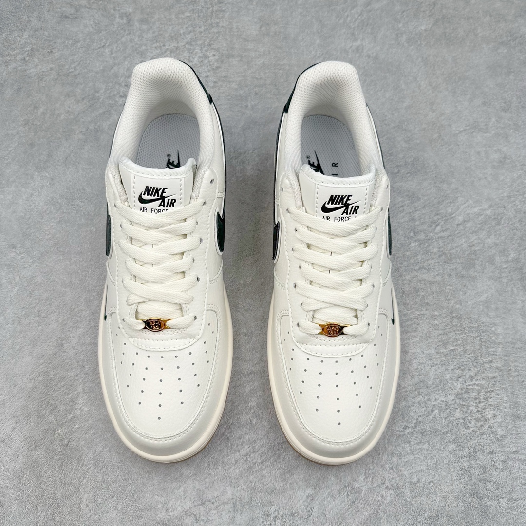 图片[2]-NK Air Force 1´07 Low 空军一号低帮百搭休闲运动板鞋 HF9983-100 柔软、弹性十足的缓震性能和出色的中底设计 横跨复古与现代的外型结合 造就出风靡全球 三十多年的Force 1 直到今天还深受青睐 尺码：36 36.5 37.5 38 38.5 39 40 40.5 41 42 42.5 43 44 44.5 45-选品中心