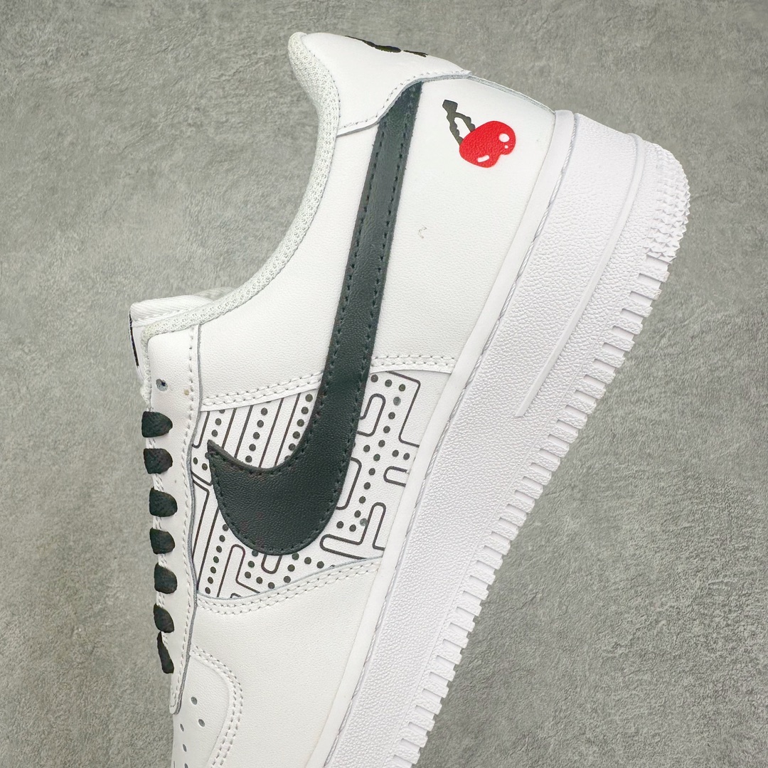 图片[7]-NK Air Force 1´07 Low 空军一号低帮百搭休闲运动板鞋 CW2288-111 柔软、弹性十足的缓震性能和出色的中底设计 横跨复古与现代的外型结合 造就出风靡全球 三十多年的Force 1 直到今天还深受青睐 尺码：36 36.5 37.5 38 38.5 39 40 40.5 41 42 42.5 43 44 44.5 45-选品中心