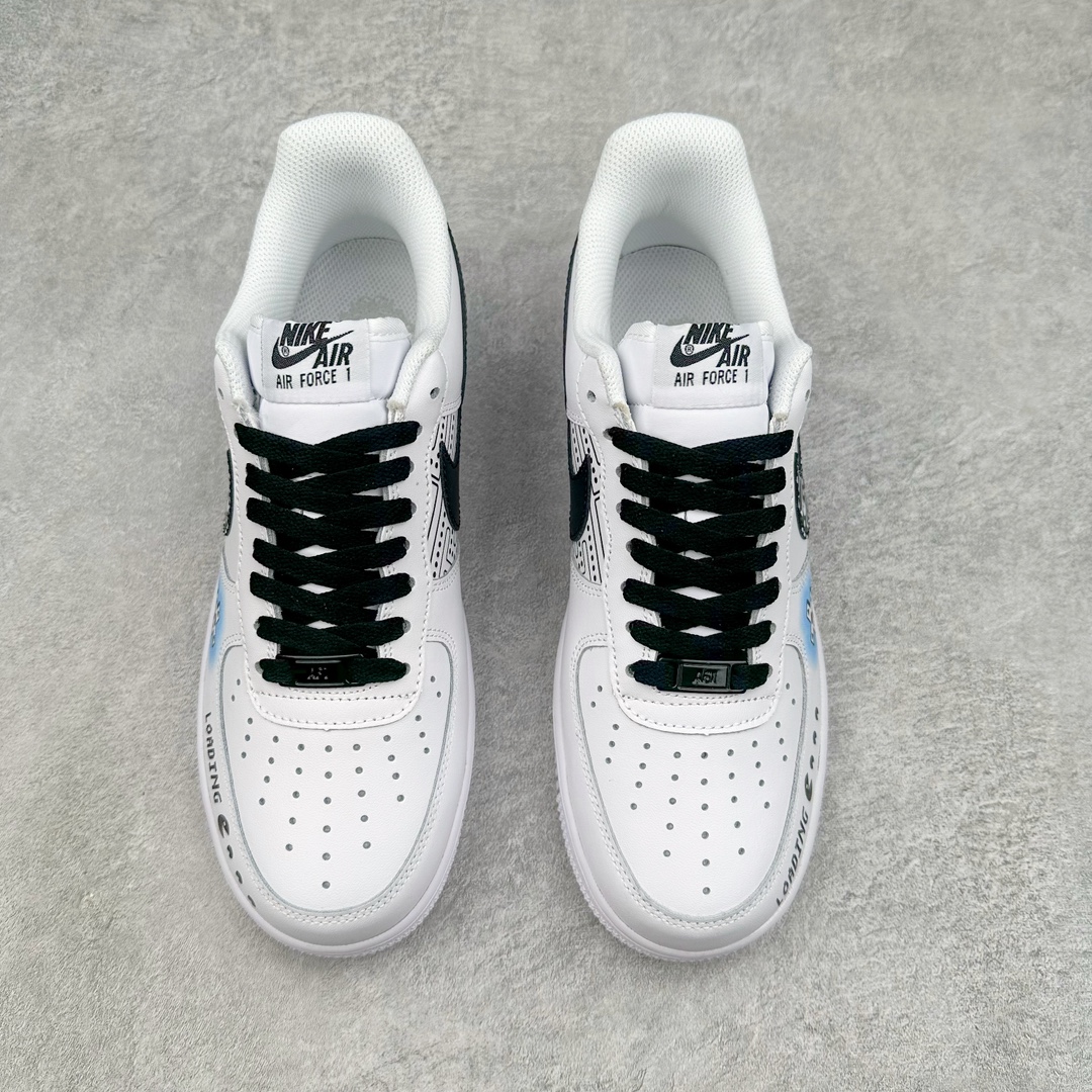 图片[2]-NK Air Force 1´07 Low 空军一号低帮百搭休闲运动板鞋 CW2288-111 柔软、弹性十足的缓震性能和出色的中底设计 横跨复古与现代的外型结合 造就出风靡全球 三十多年的Force 1 直到今天还深受青睐 尺码：36 36.5 37.5 38 38.5 39 40 40.5 41 42 42.5 43 44 44.5 45-选品中心