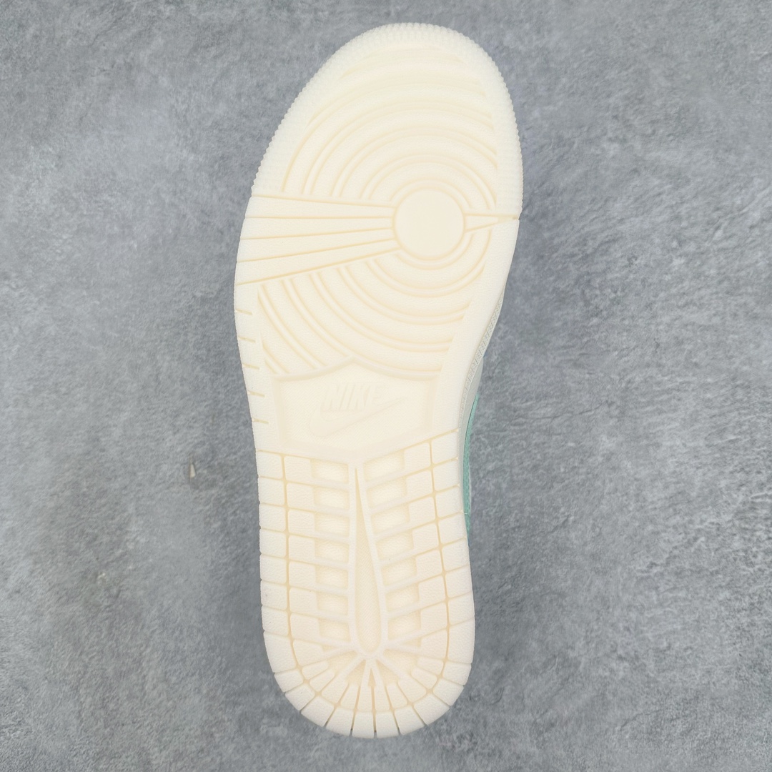 图片[9]-Air Jordan AJ1 Low 低帮系列定制配色 JJ8688-006 原厂内置气垫魔块 A模大底 头层小牛皮 鞋舌AJ原厂专用牛津布+AJ专用反口珍珠布+原厂无杂质高弹内里海棉+特殊封边弹力鞋带 尺码：36 36.5 37.5 38 38.5 39 40 40.5 41 42 42.5 43 44 44.5 45 46-选品中心