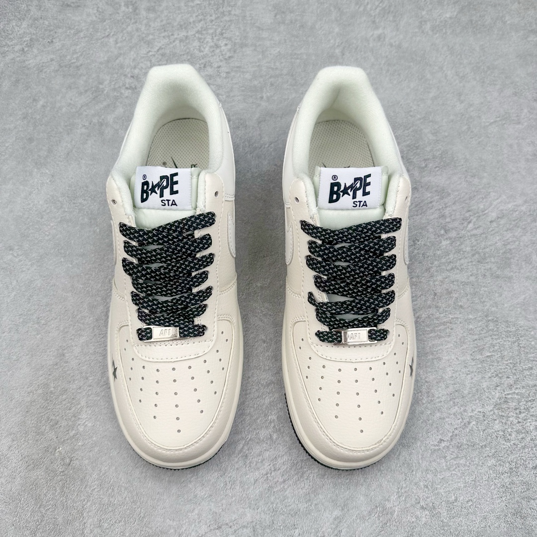 图片[2]-NK Air Force 1´07 Low 空军一号低帮百搭休闲运动板鞋 FG6688-103 柔软、弹性十足的缓震性能和出色的中底设计 横跨复古与现代的外型结合 造就出风靡全球 三十多年的Force 1 直到今天还深受青睐 尺码：36 36.5 37.5 38 38.5 39 40 40.5 41 42 42.5 43 44 44.5 45-选品中心