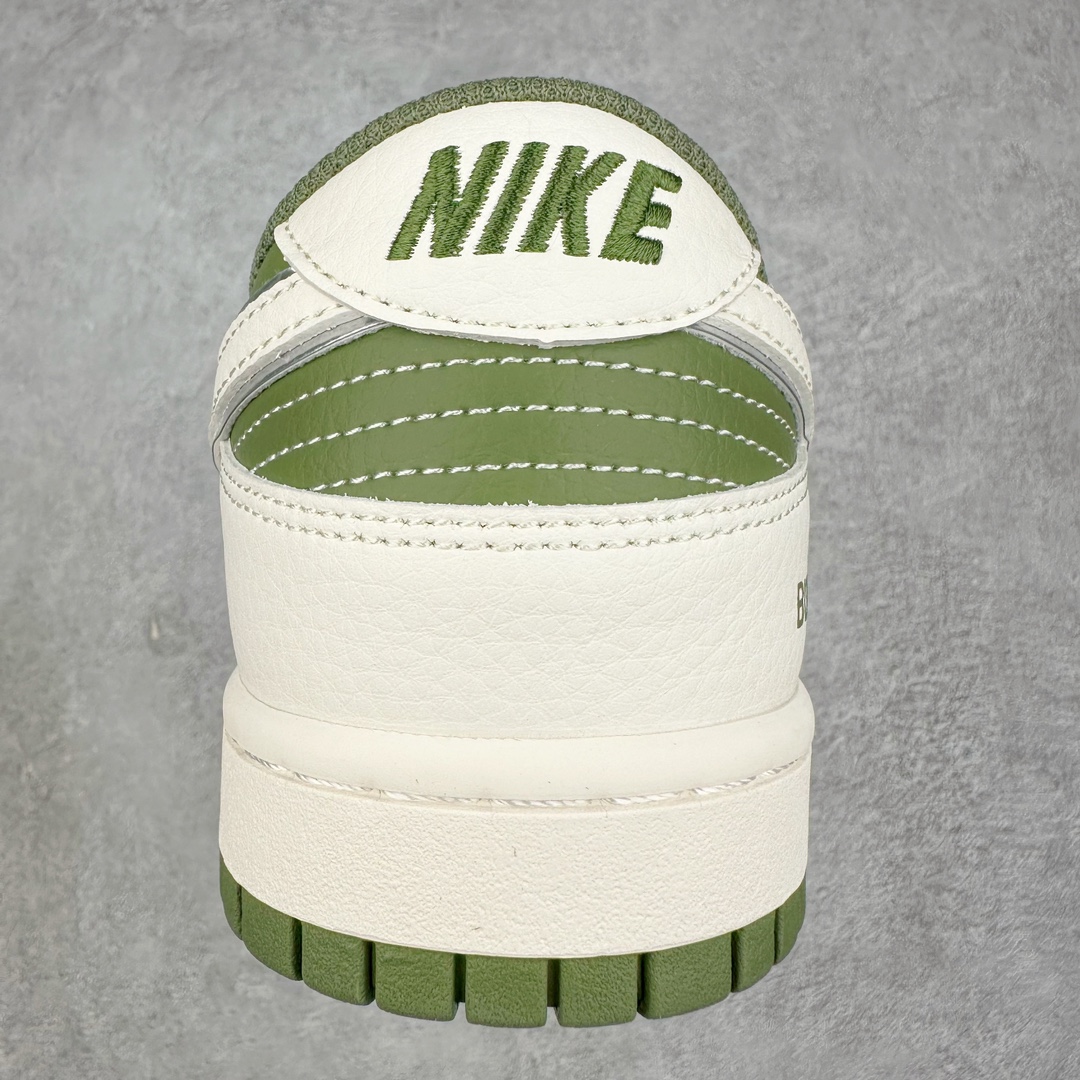 图片[8]-NK Dunk Low 定制配色 BB5252-602 大厂出品 极力推荐 原装头层材料 独家版型蒸餾加工帶來的是更好的视觉和脚感体验大厂纯原品质出货 清洁度 电绣工艺 皮料切割干净无任何毛边 细节完美 尺码：36 36.5 37.5 38 38.5 39 40 40.5 41 42 42.5 43 44 44.5 45 46 47.5-选品中心